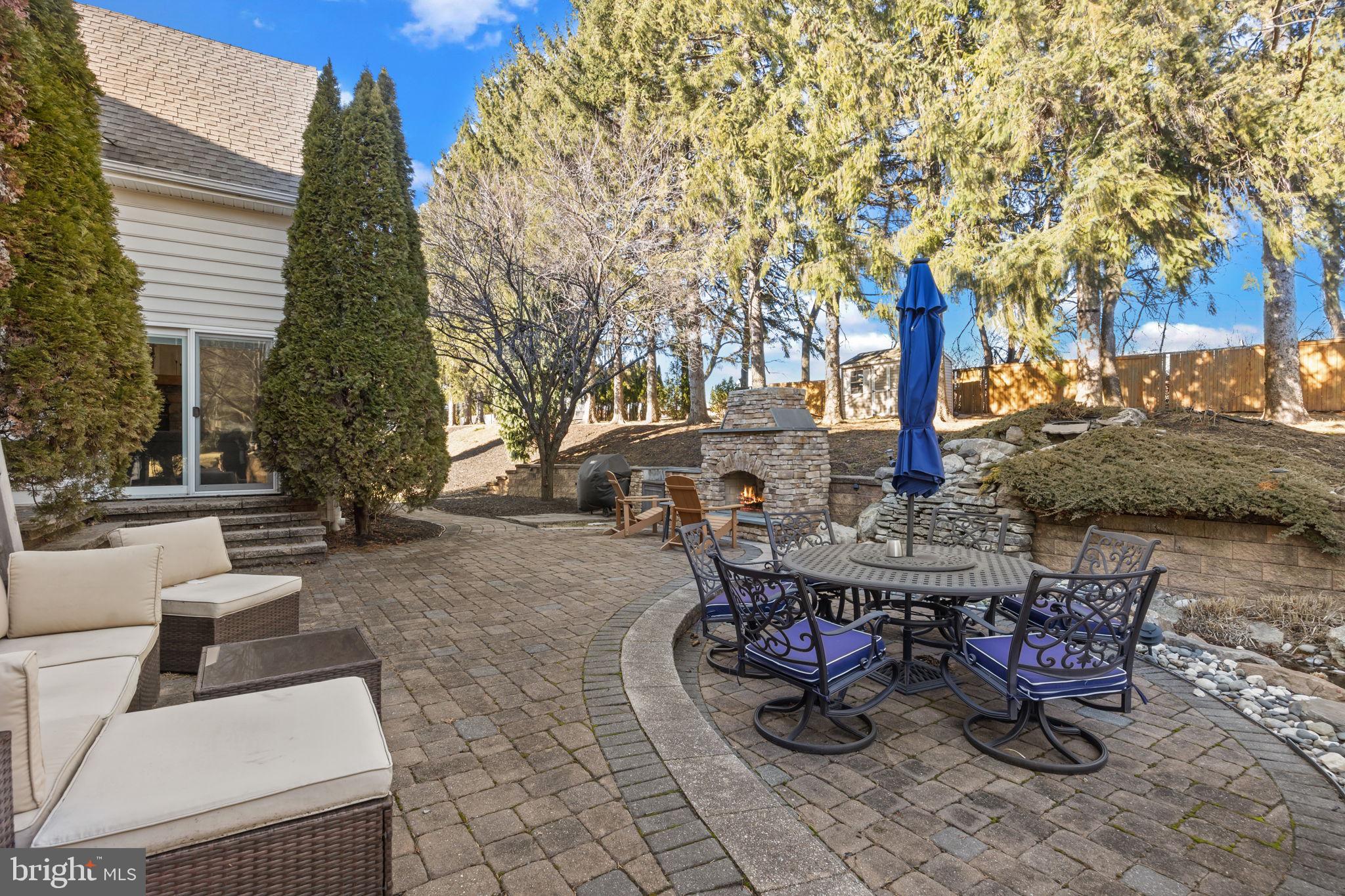 MEADOWBROOK - Residential