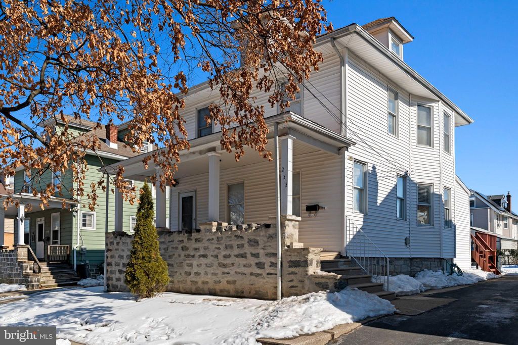 Photo of 233 Melrose Avenue, LANSDOWNE, PA 19050 (MLS # PADE2108286)