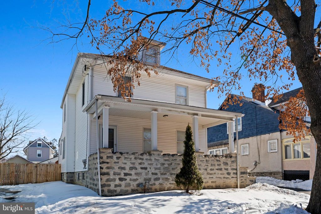 Photo of 233 Melrose Avenue, LANSDOWNE, PA 19050 (MLS # PADE2108286)