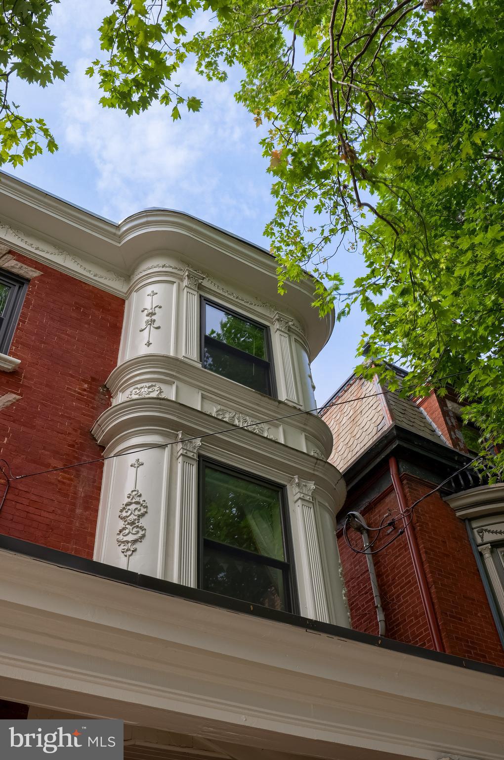 662 W CHESTNUT STREET