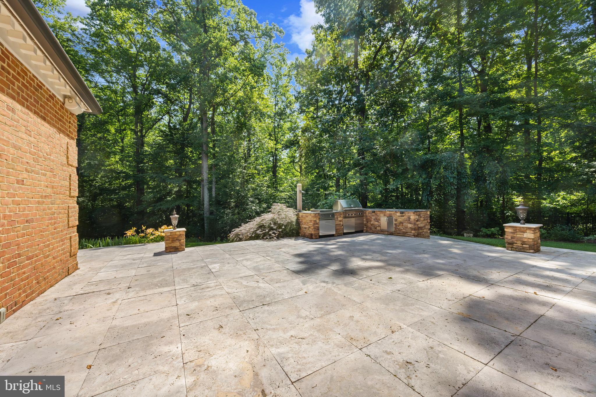 BELVOIR FARMS - Residential