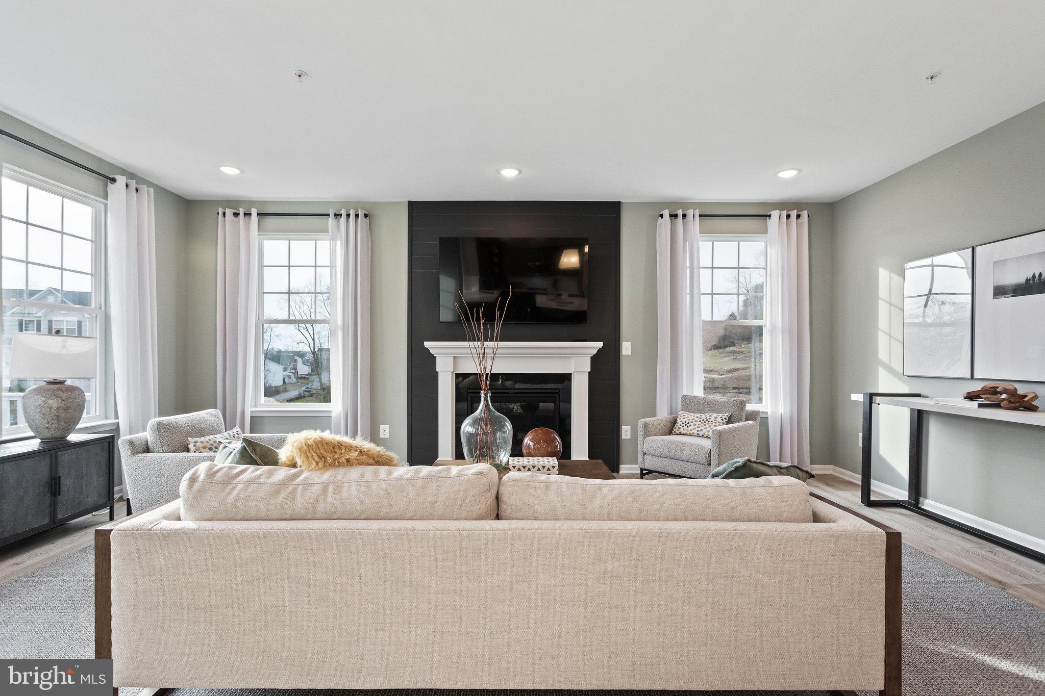 GRACE MEADOWS - Residential