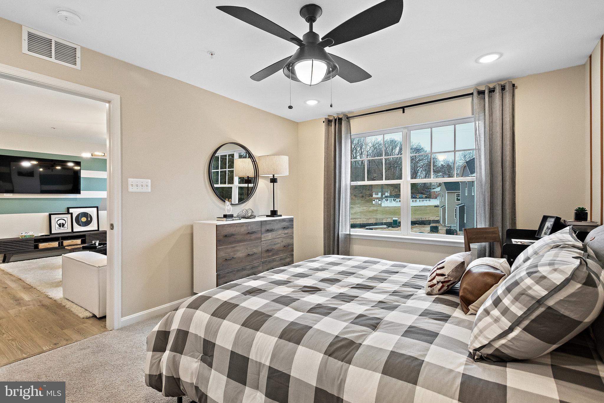 GRACE MEADOWS - Residential