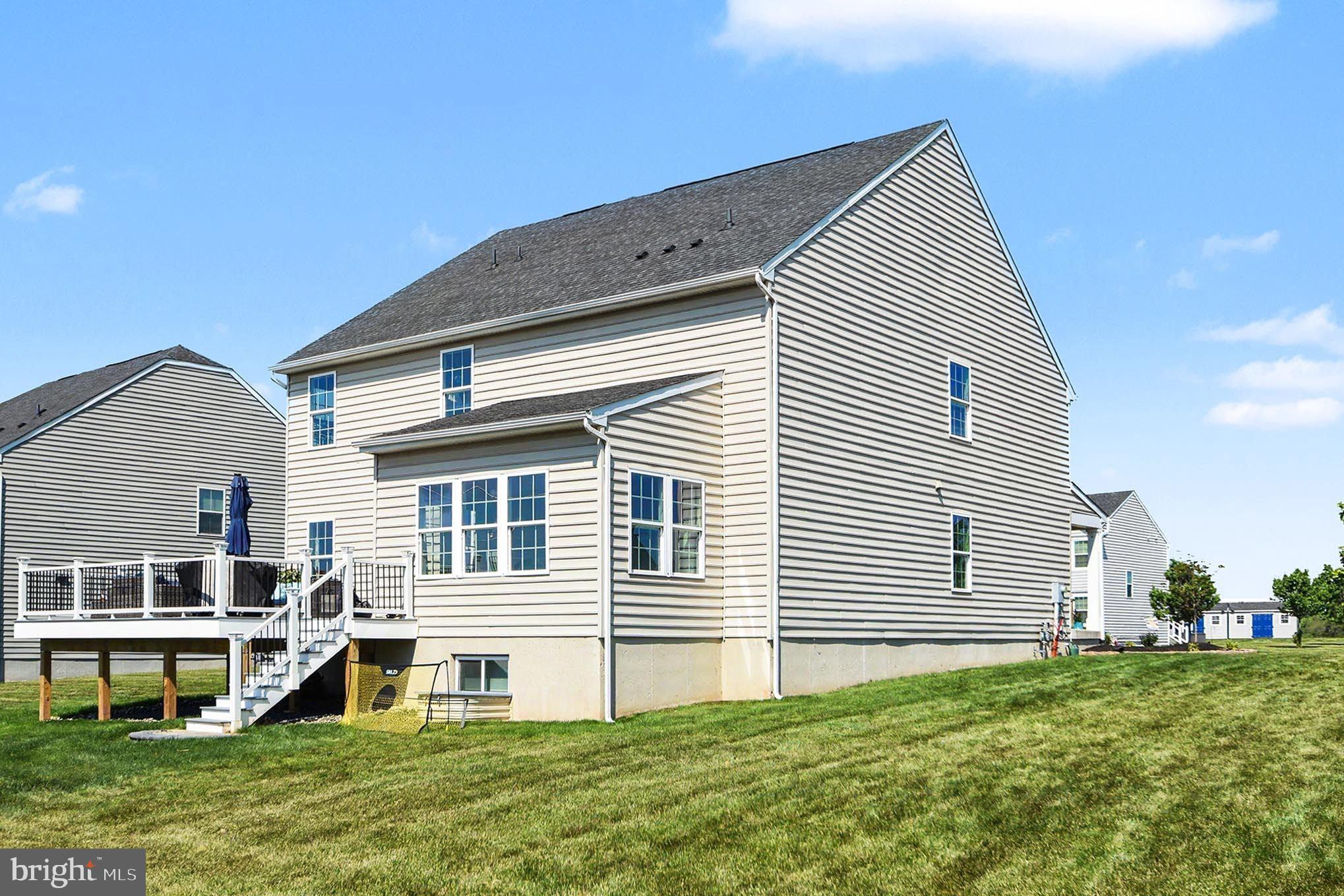 PRES AT MONTGOMERY - Residential