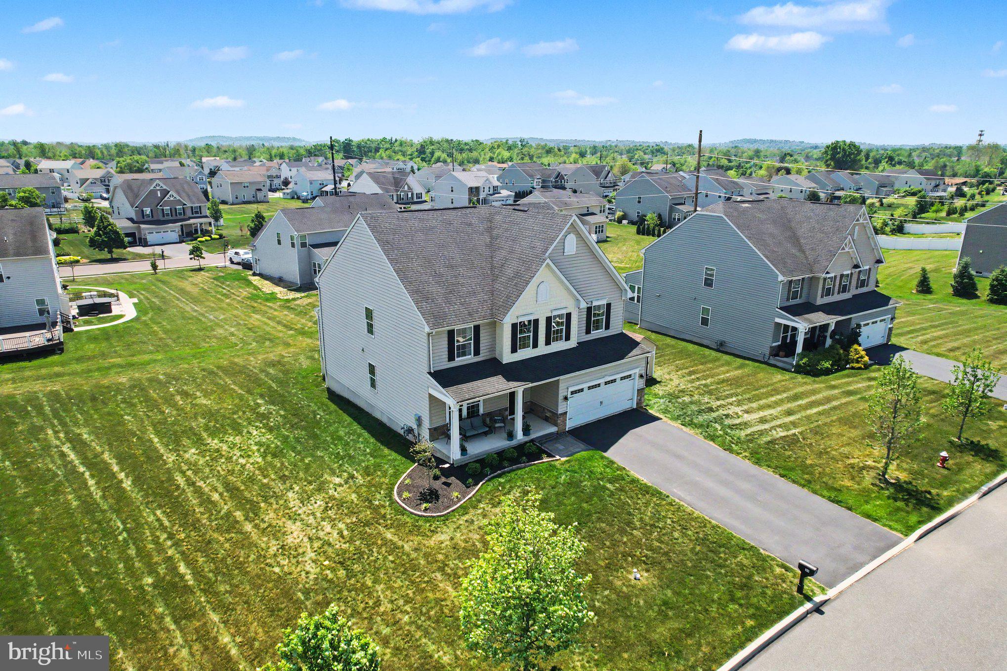 PRES AT MONTGOMERY - Residential