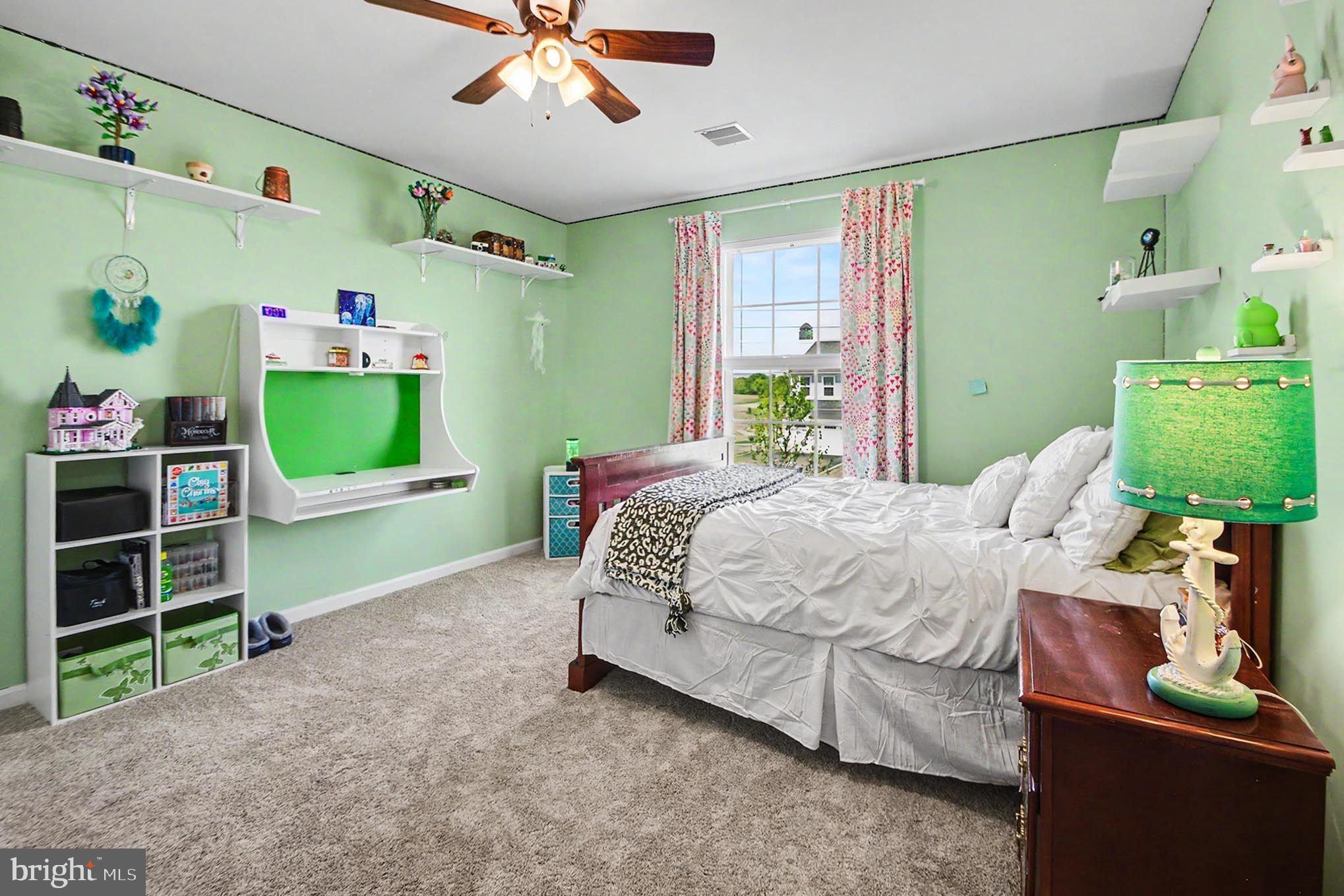 PRES AT MONTGOMERY - Residential