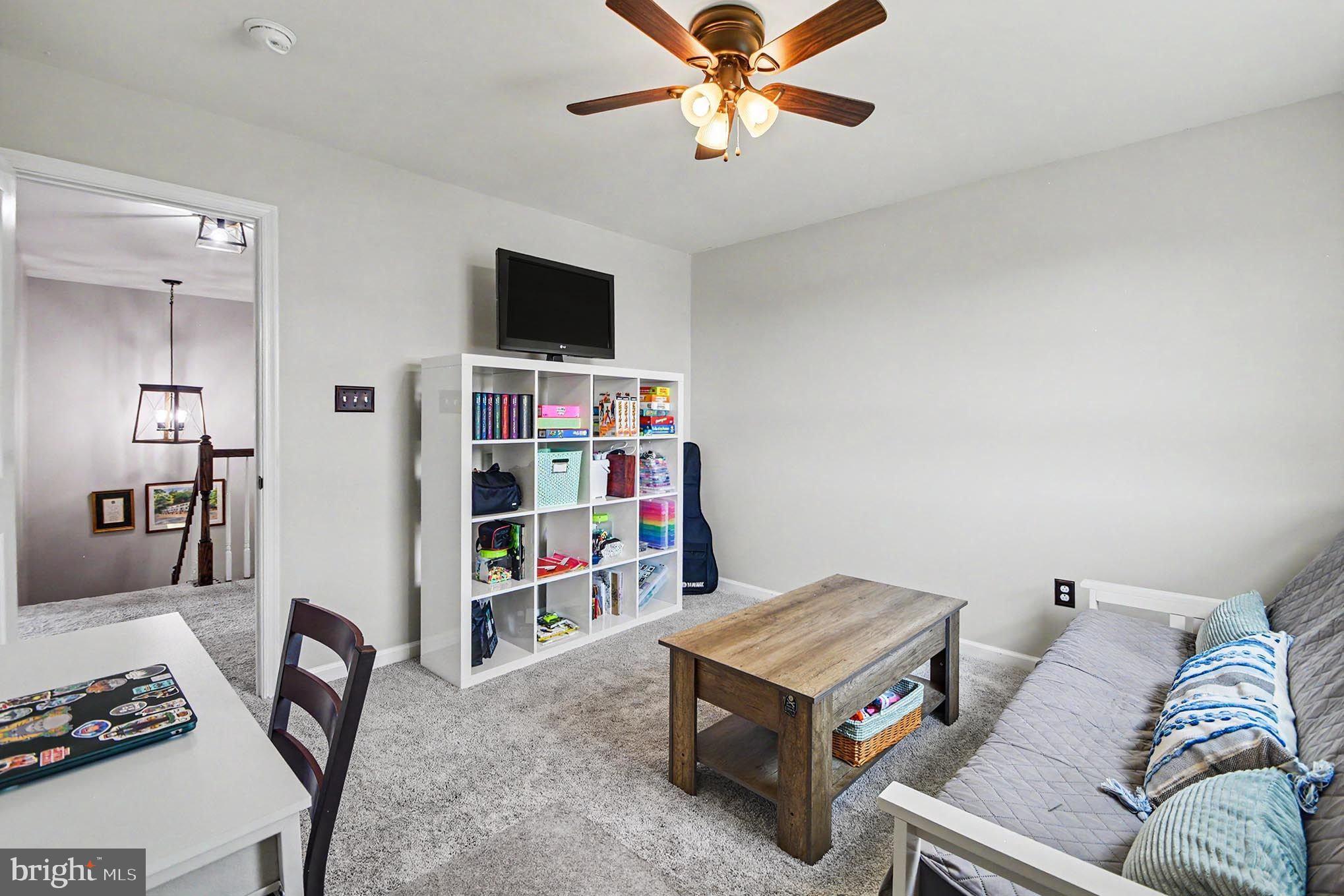 PRES AT MONTGOMERY - Residential
