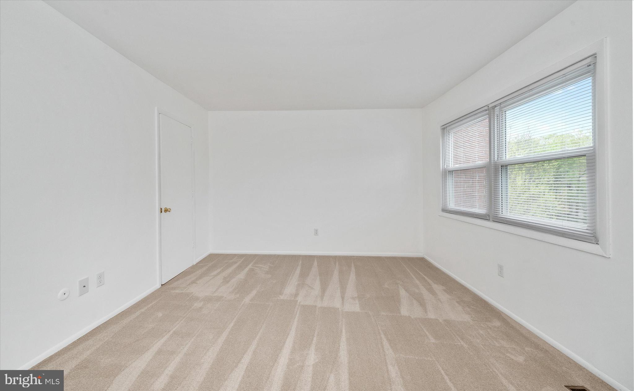 WHITE CHAPEL - Residential