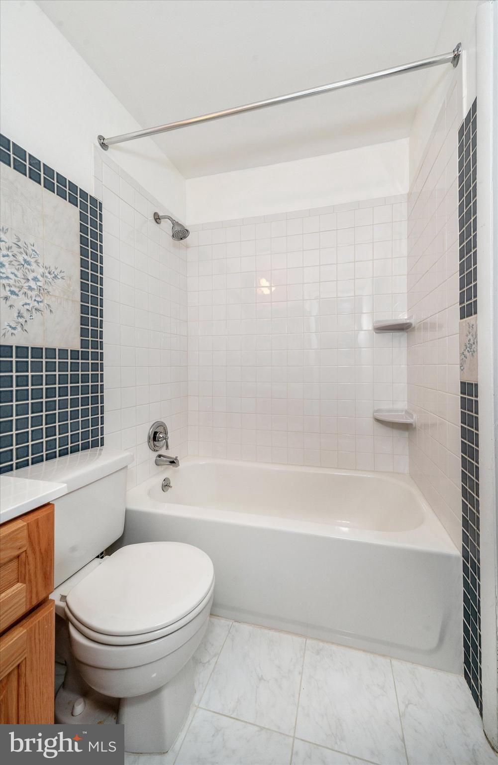 WHITE CHAPEL - Residential