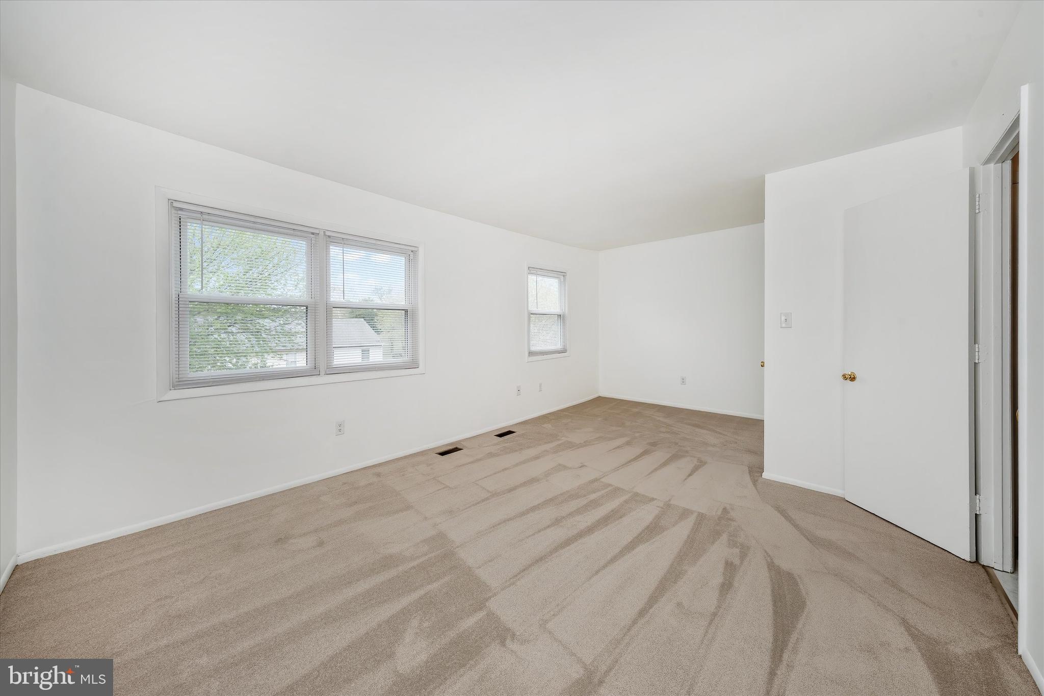 WHITE CHAPEL - Residential