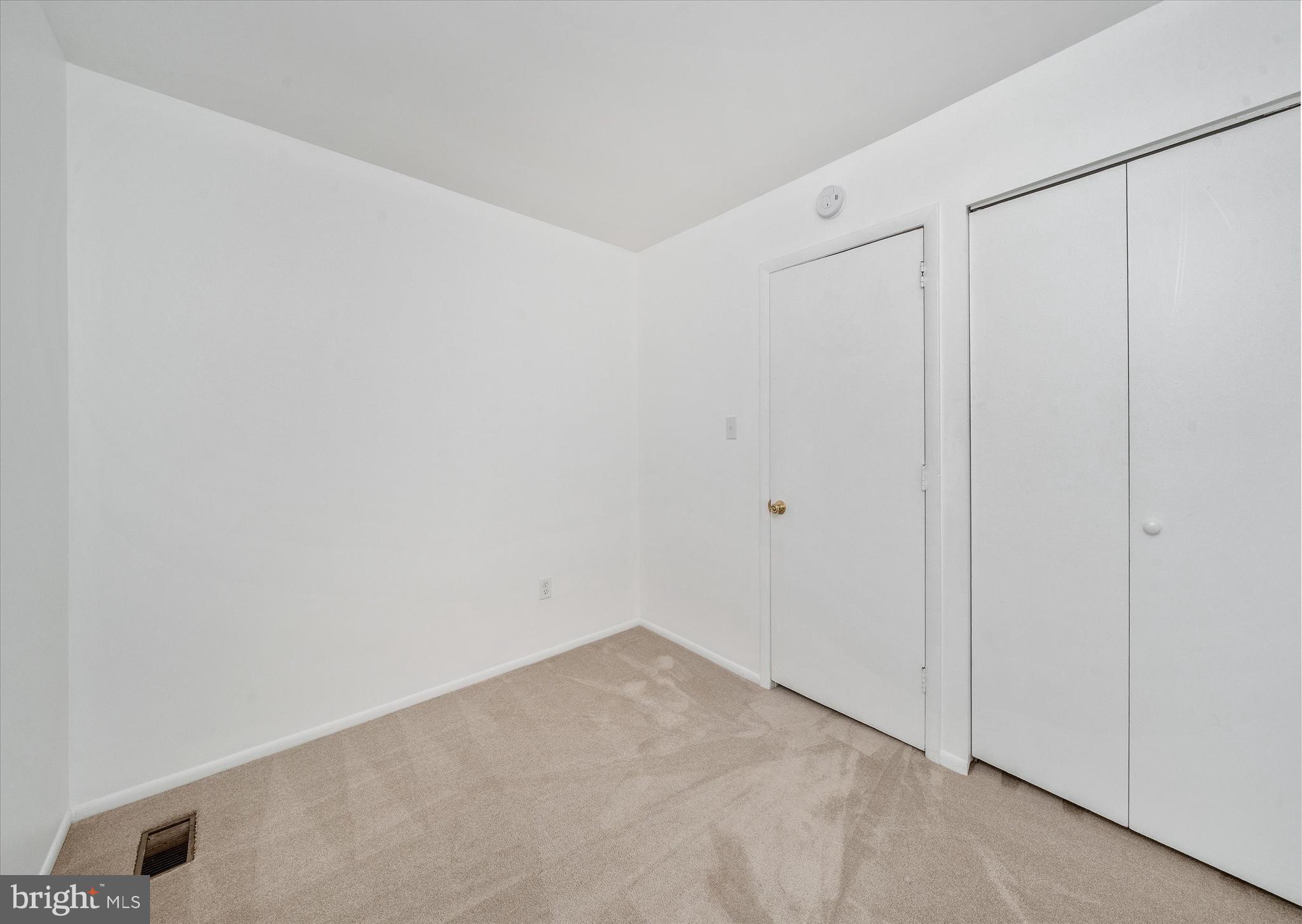 WHITE CHAPEL - Residential