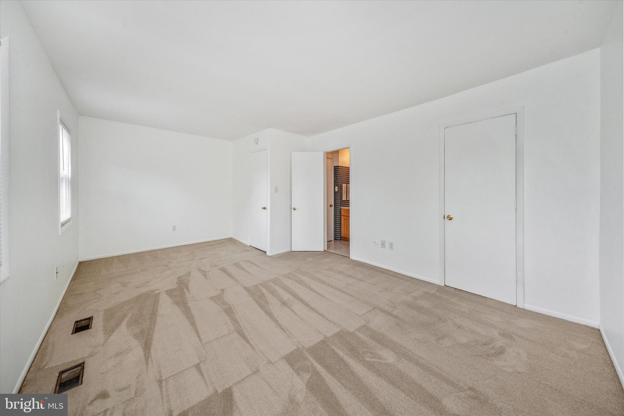 WHITE CHAPEL - Residential