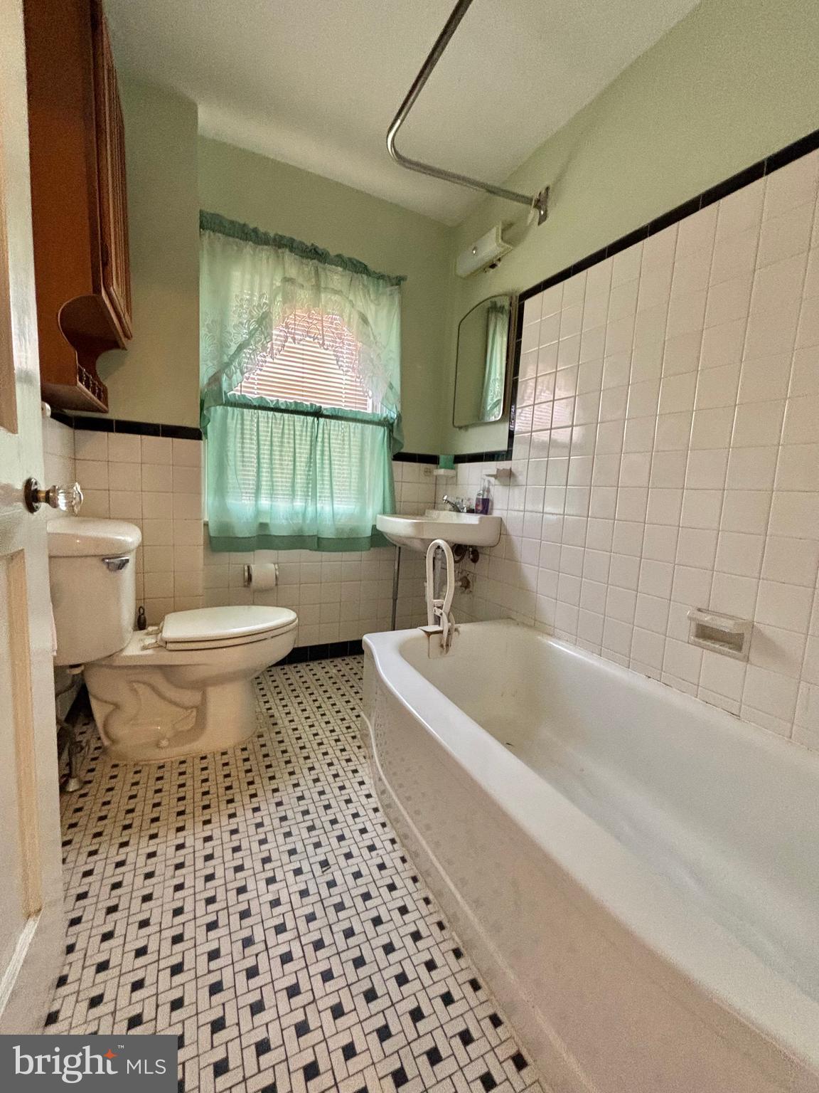 DREXEL PARK GARDEN - Residential