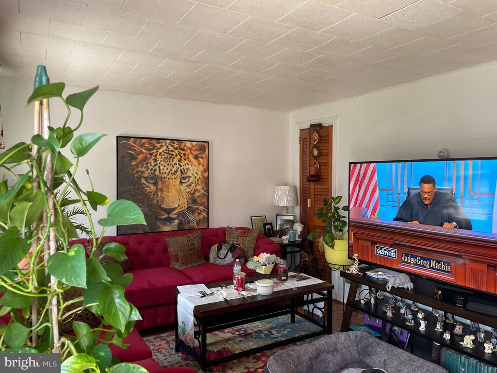 Photo of 841 E Marion Street, Lancaster, PA 17602 (MLS # PALA2055352)