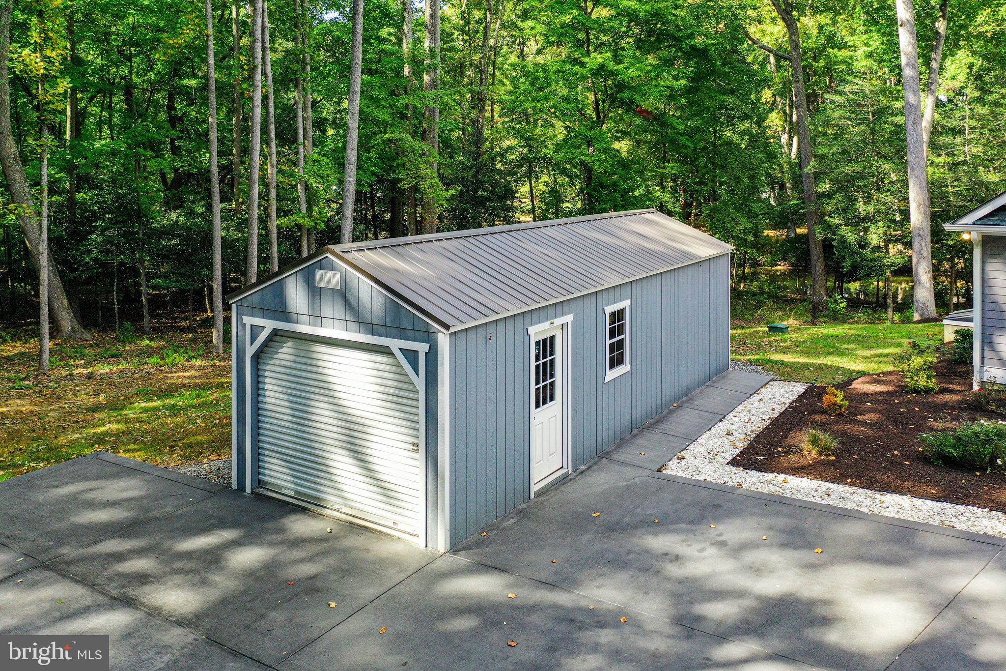 FOREST GREEN - Residential