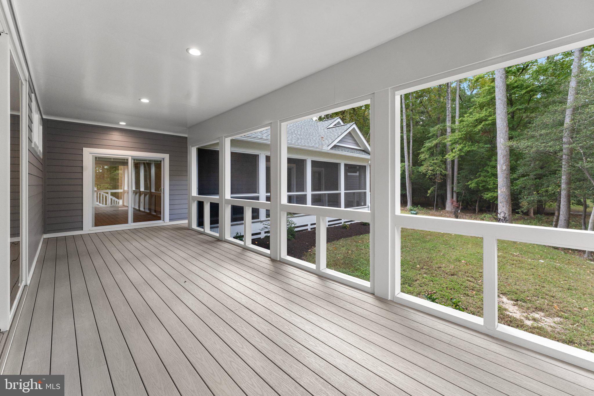 FOREST GREEN - Residential