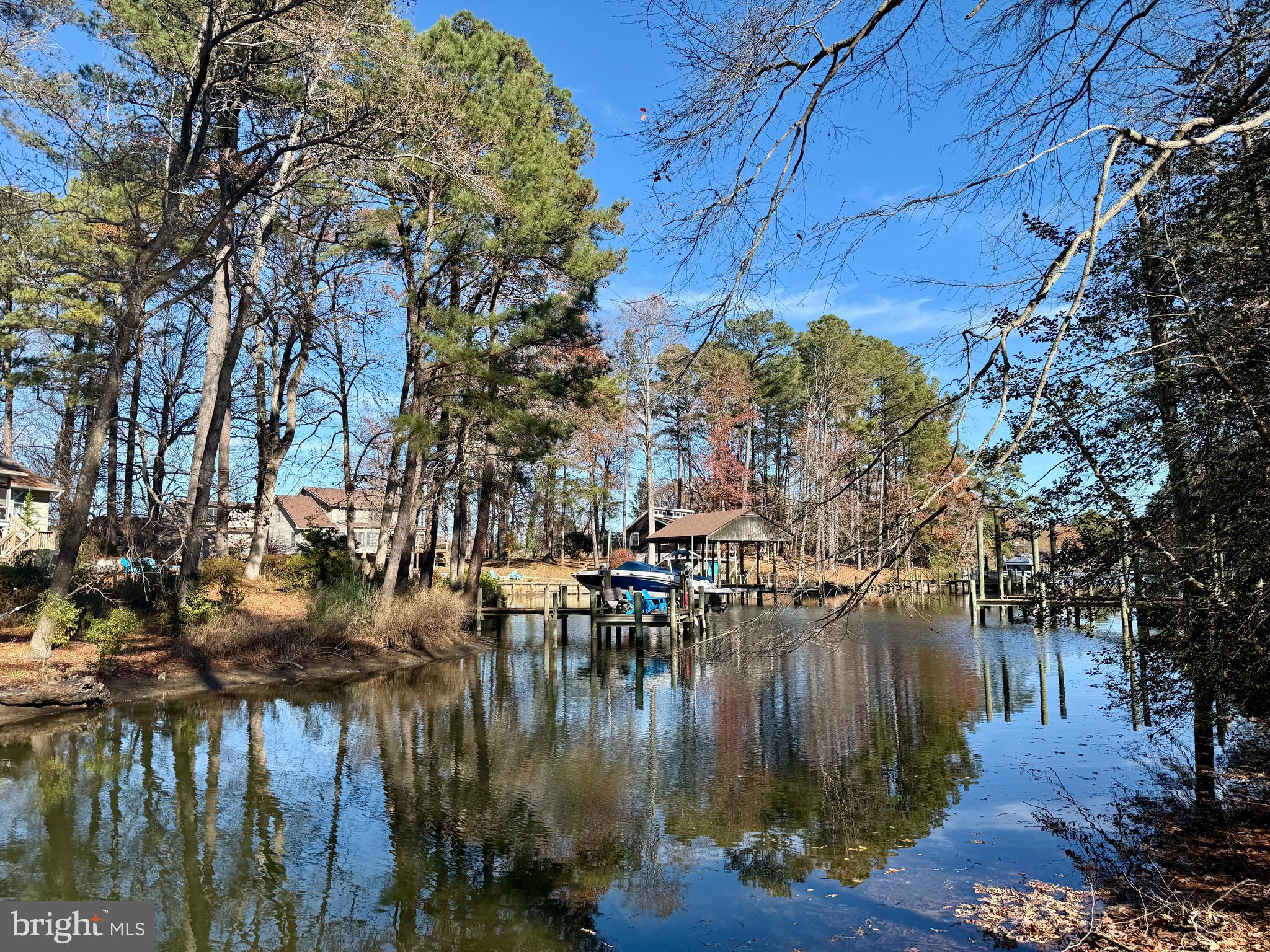 878 FOREST GREEN ROAD