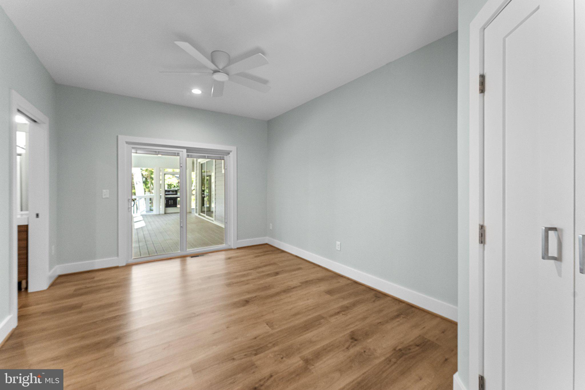 FOREST GREEN - Residential