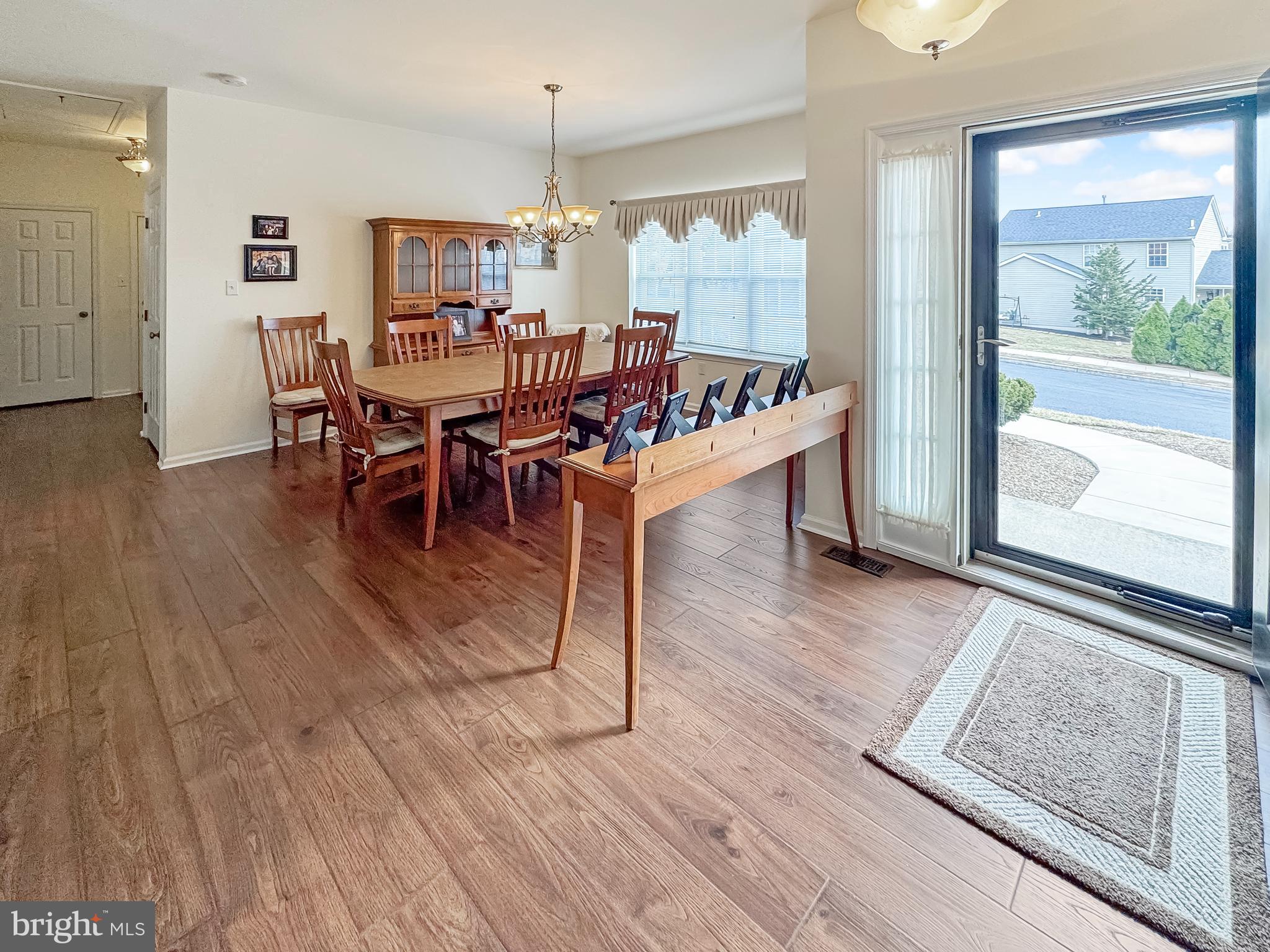 25 PEBBLE BEACH LANE