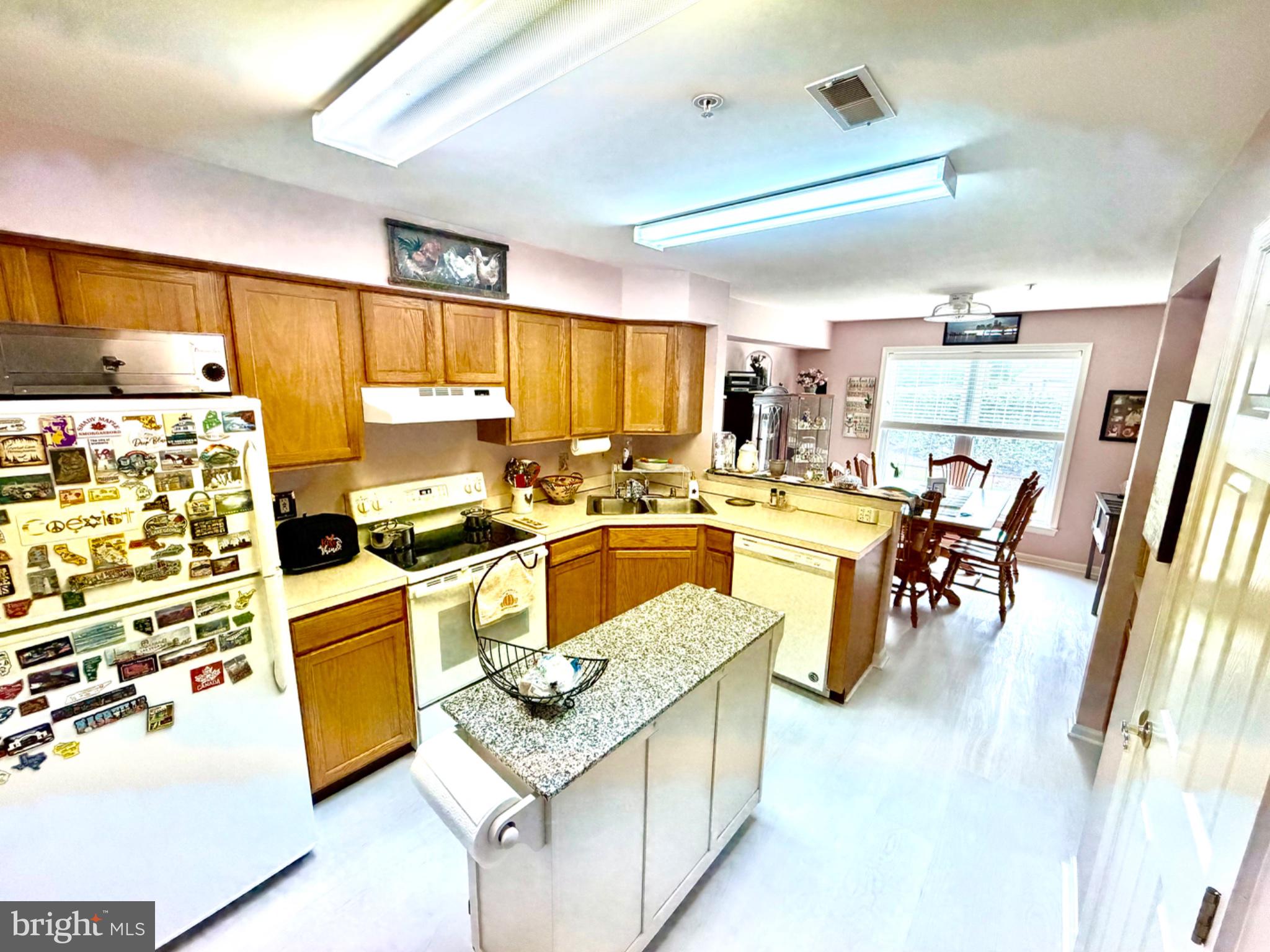 2 COLEFAX COURT 79