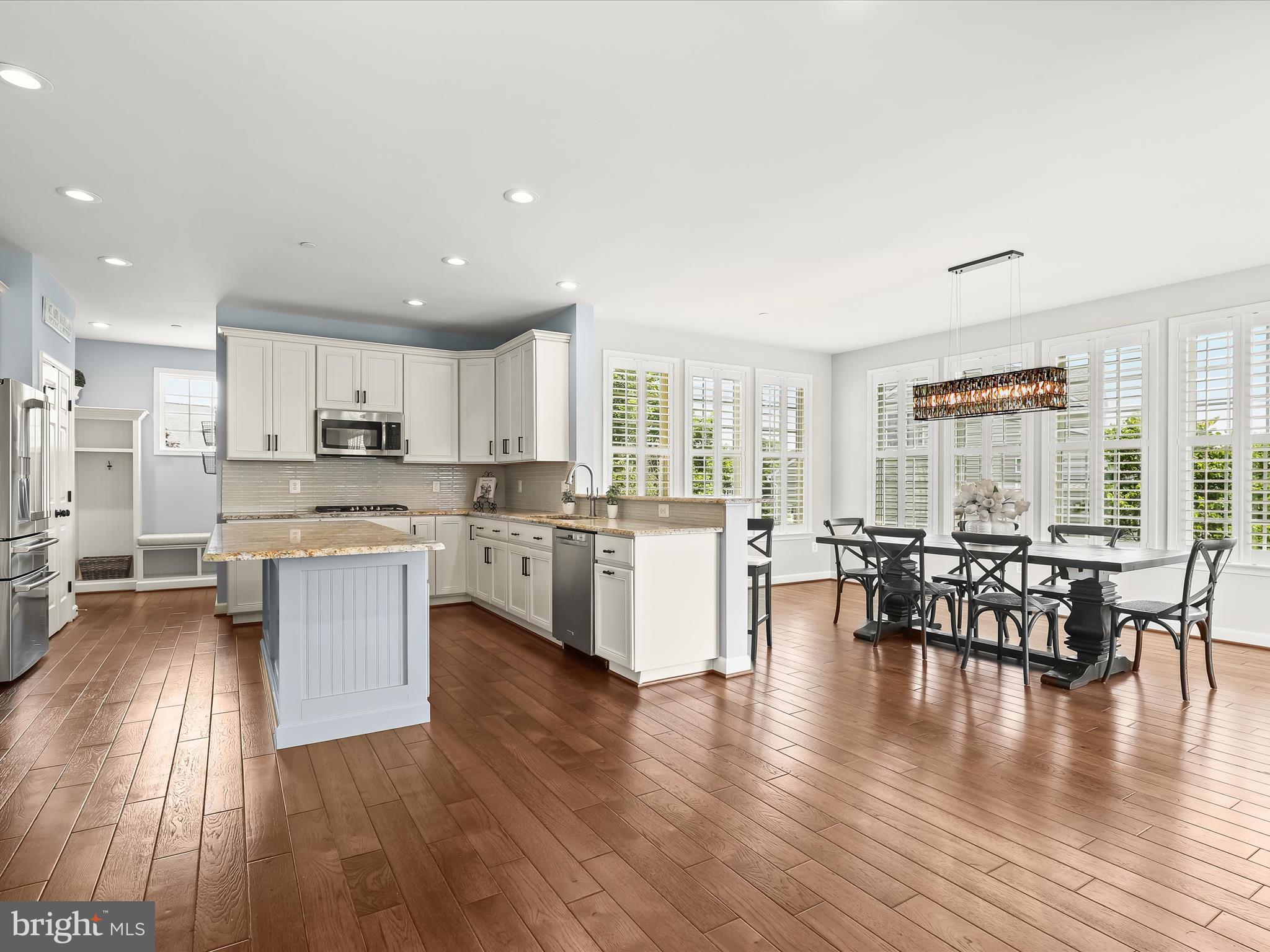 2101 HUNTINGTON TERRACE