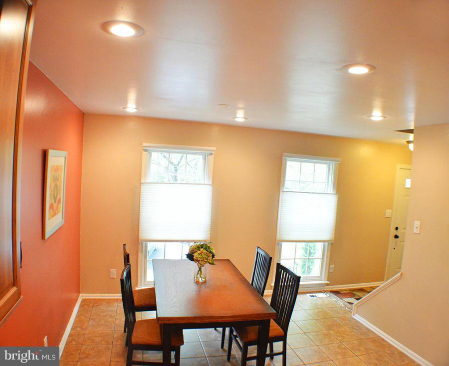 COUNTRY CREEK - Residential