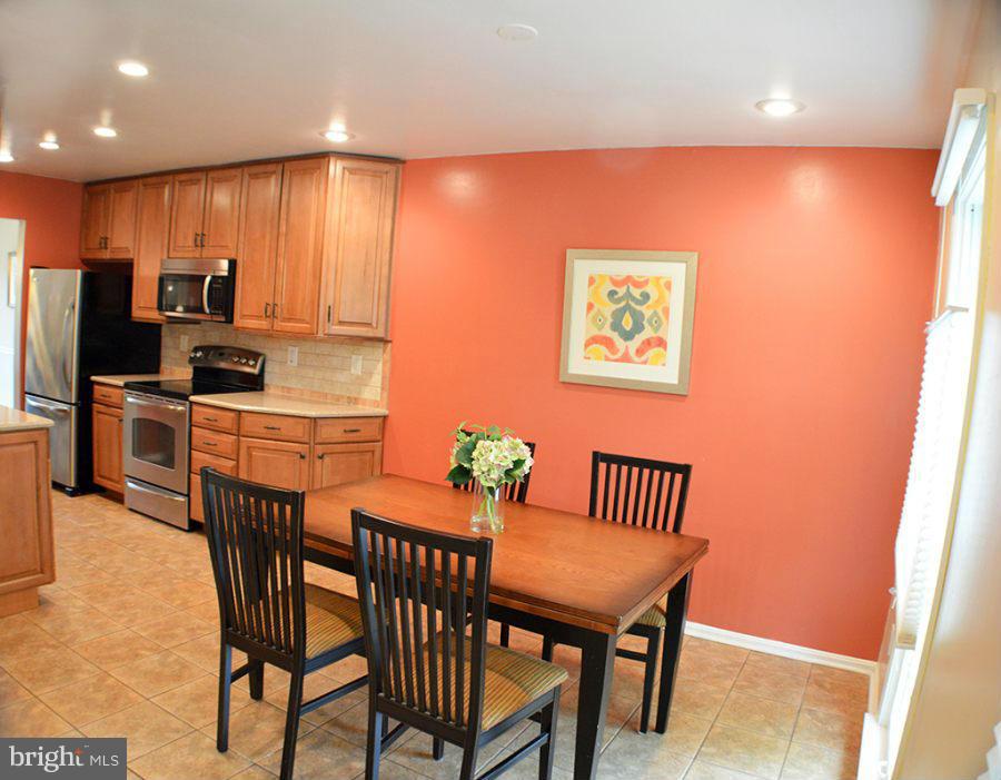 COUNTRY CREEK - Residential