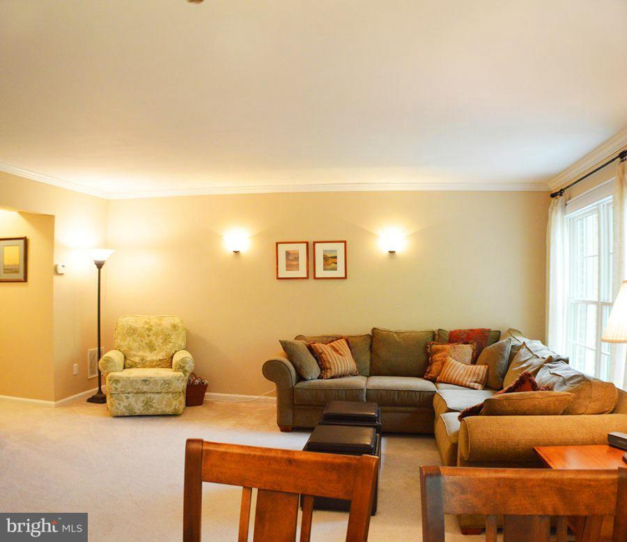 COUNTRY CREEK - Residential