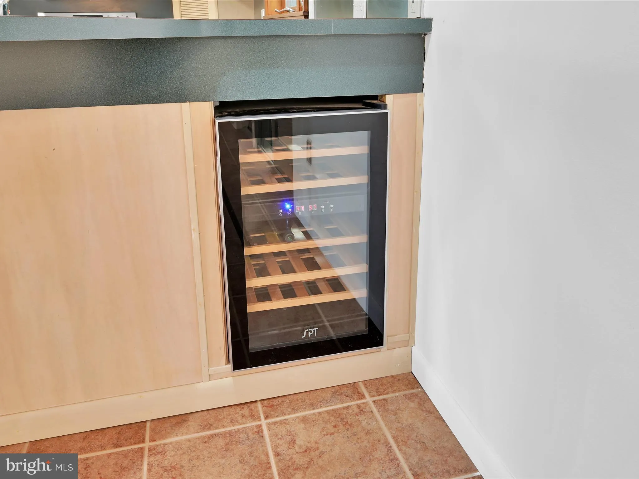 Auburn, Pennsylvania 17922, United States, 3 Bedrooms Bedrooms, ,4 BathroomsBathrooms,Residential,Coming Soon,218320