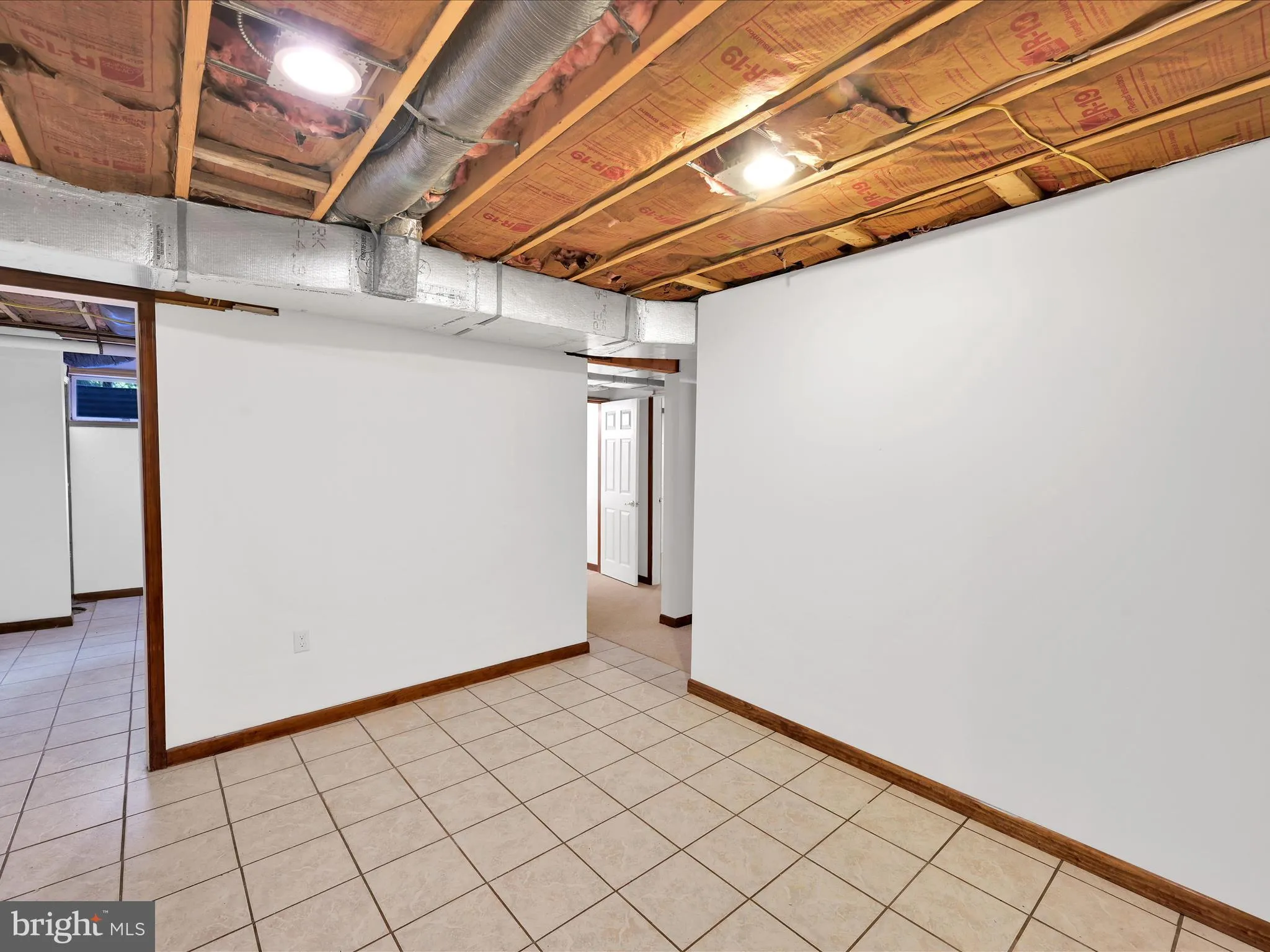 Auburn, Pennsylvania 17922, United States, 3 Bedrooms Bedrooms, ,4 BathroomsBathrooms,Residential,Coming Soon,218320