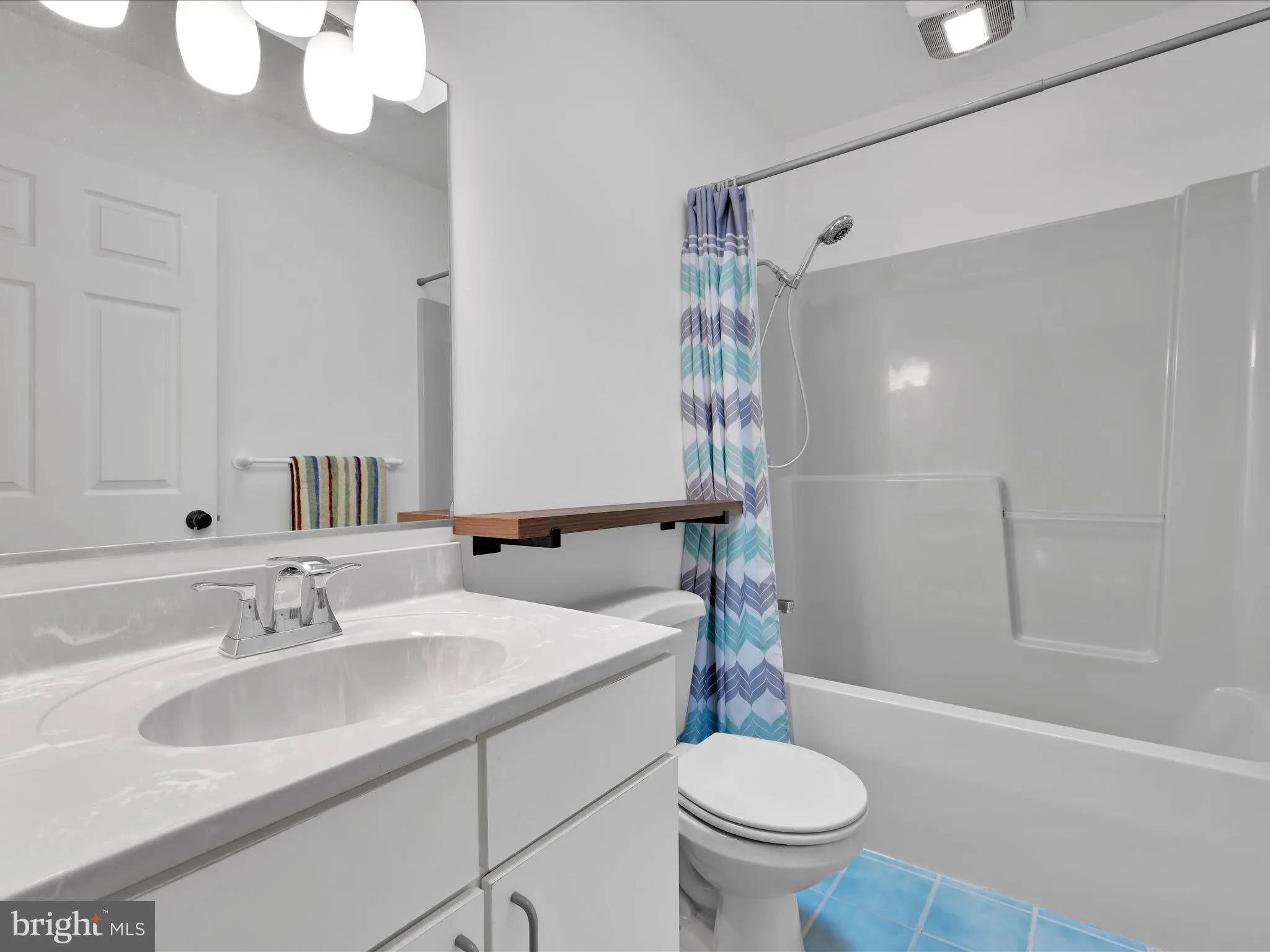 Auburn, Pennsylvania 17922, United States, 3 Bedrooms Bedrooms, ,4 BathroomsBathrooms,Residential,Coming Soon,218320