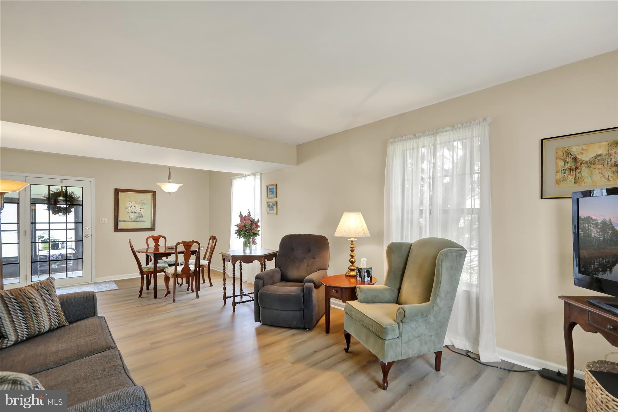 40 CARRIAGE HOUSE DRIVE