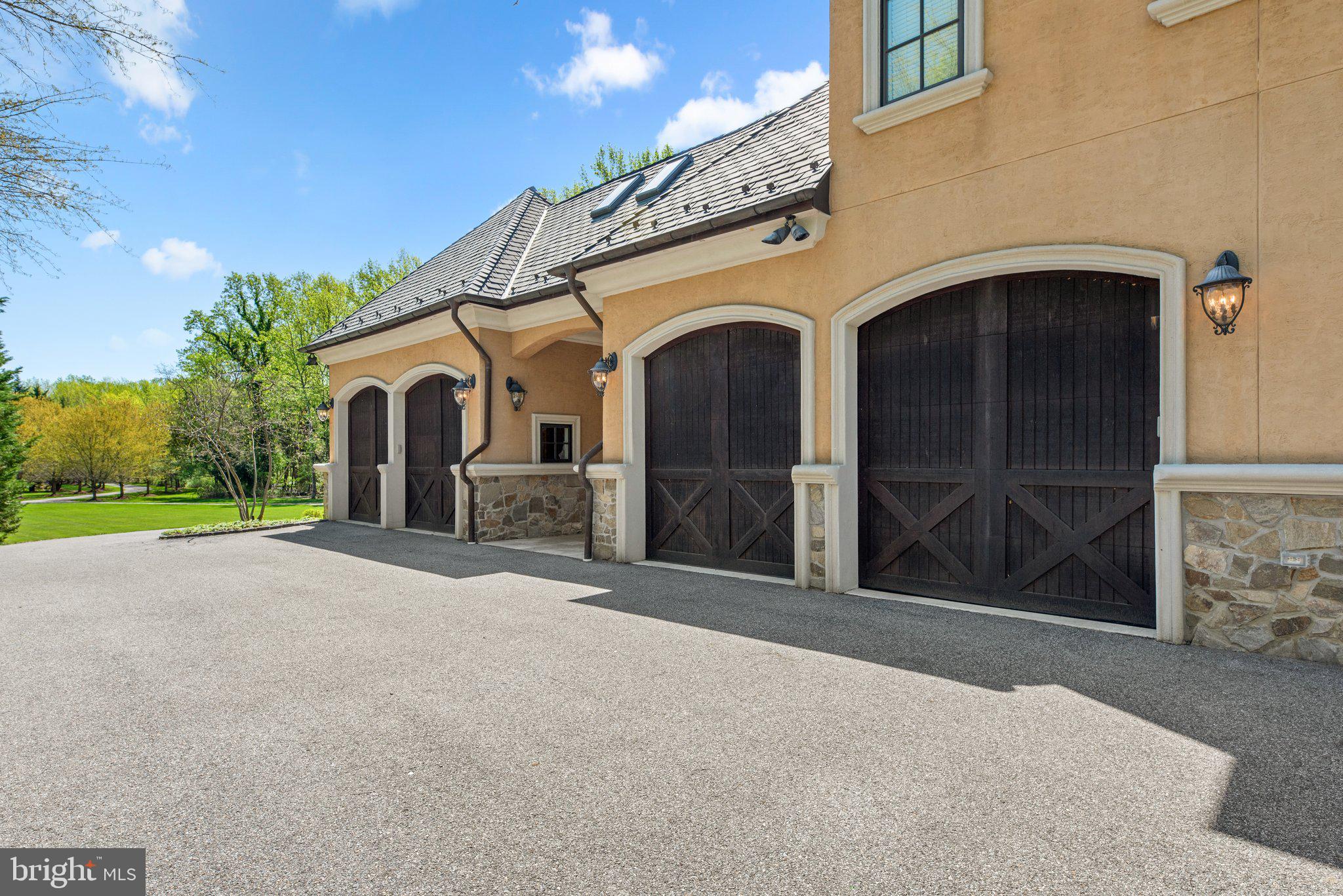 BYWATER ESTATES - Residential