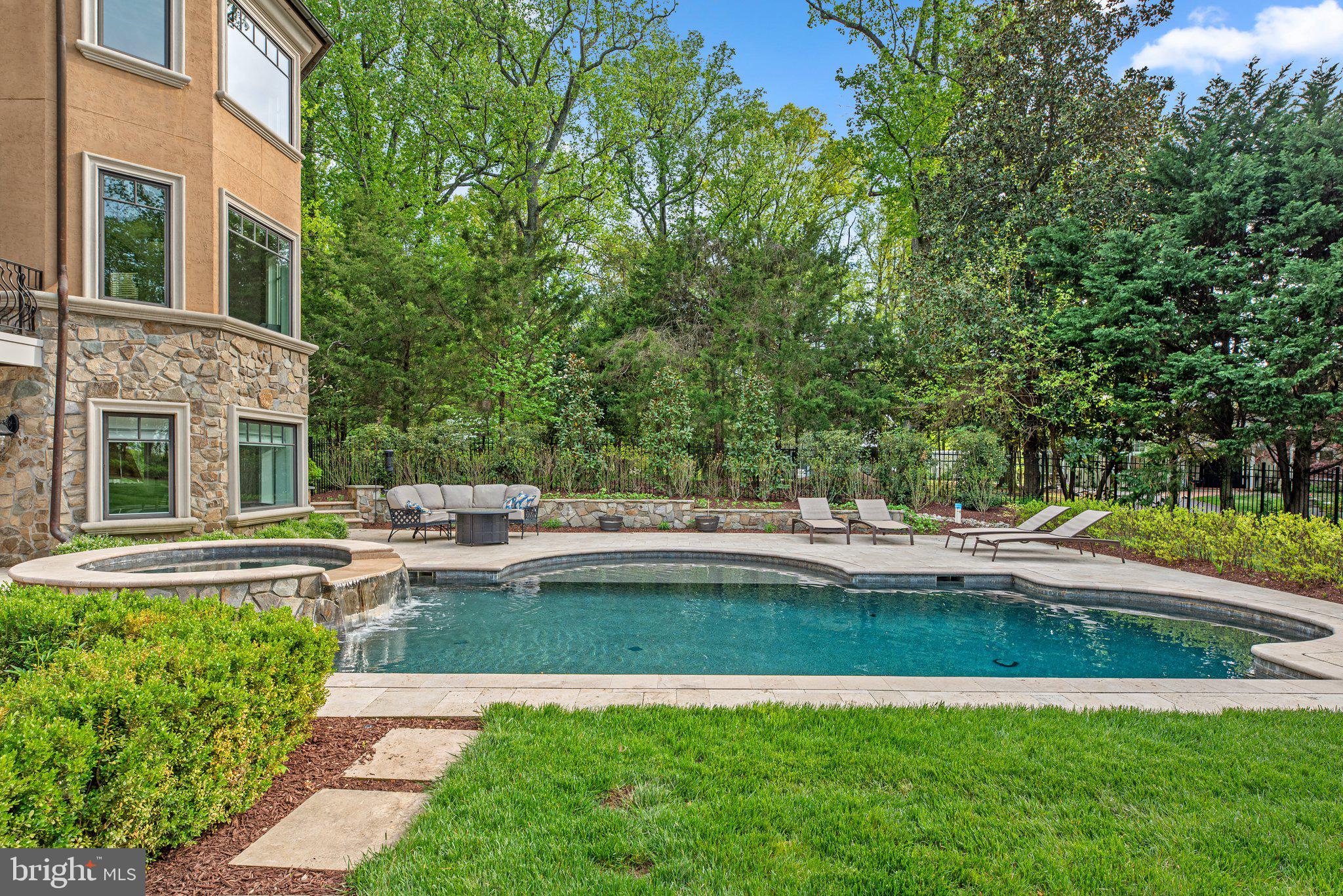 BYWATER ESTATES - Residential