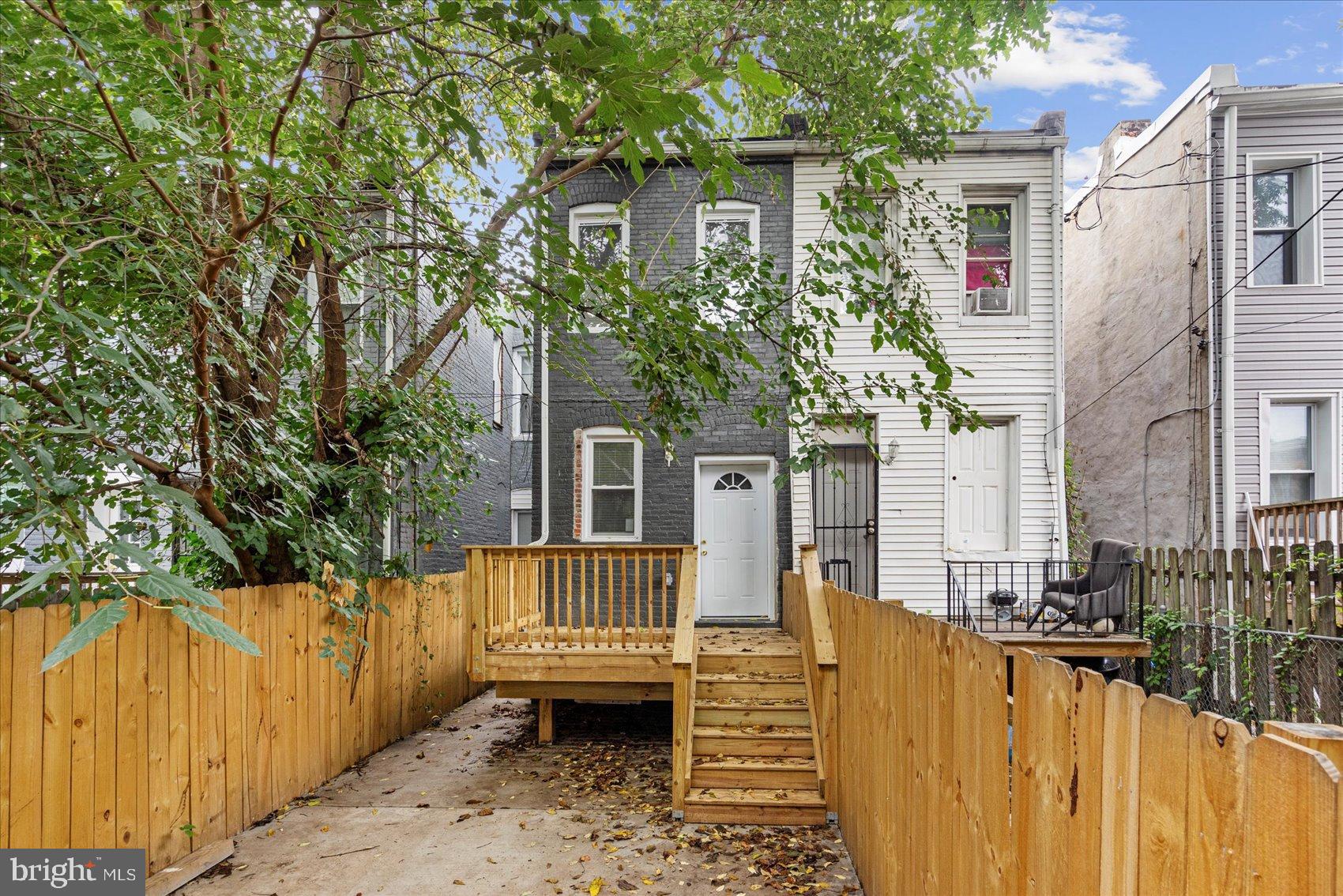 MIDTOWN EDMONDSON - Residential