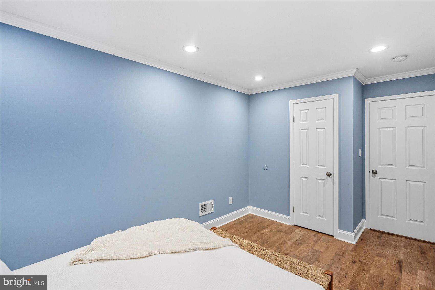 MIDTOWN EDMONDSON - Residential