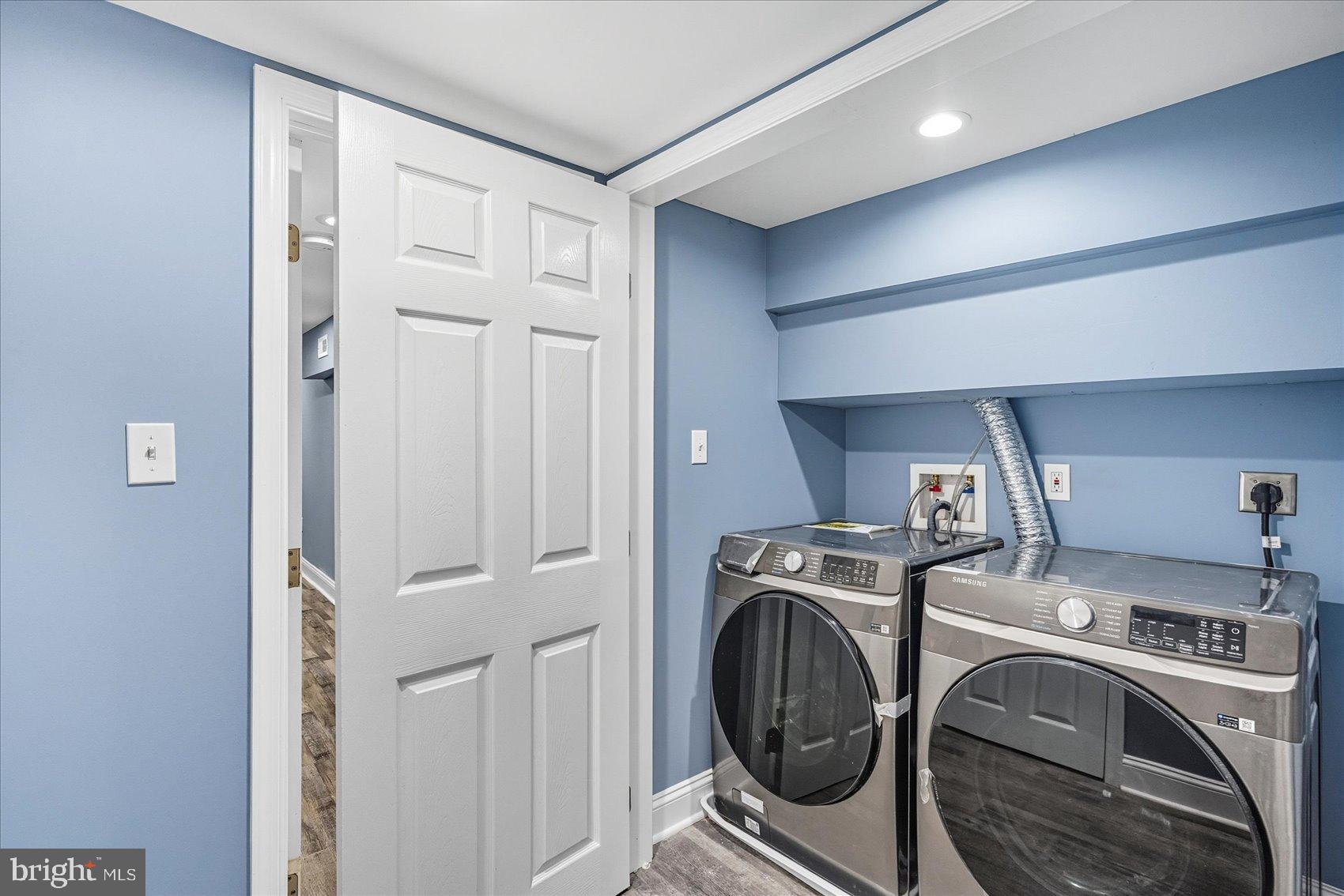 MIDTOWN EDMONDSON - Residential