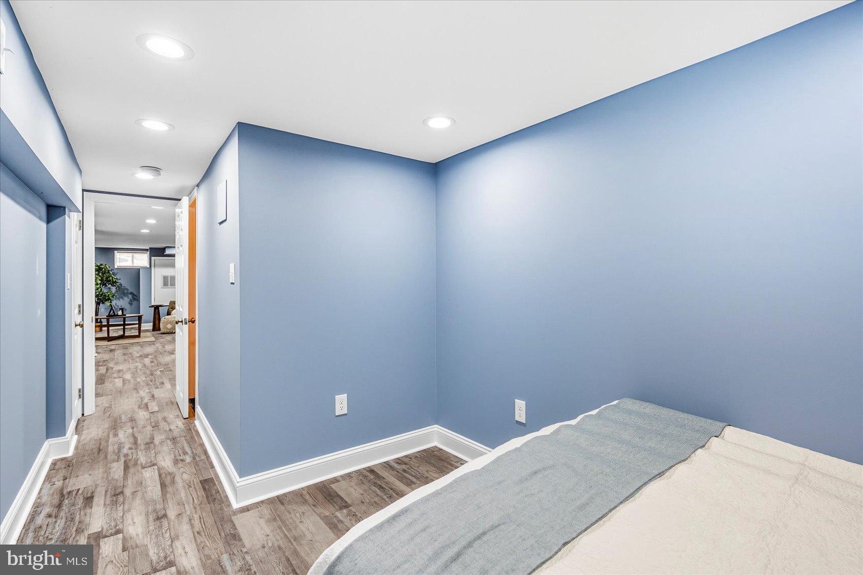 MIDTOWN EDMONDSON - Residential