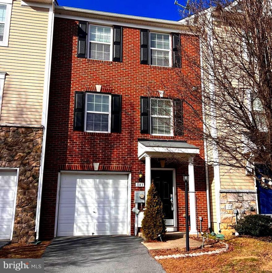 Make this beautifully maintained townhouse your next home. This spacious residence offers three generously sized bedrooms with large closets, two full bathrooms, and two half bathrooms. Enjoy attractive flooring throughout, along with freshly cleaned carpeting in the bedrooms and stairways. Located in a desirable neighborhood that is close to shopping centers and restaurants.  Must make at least 3x's the rent to qualify.