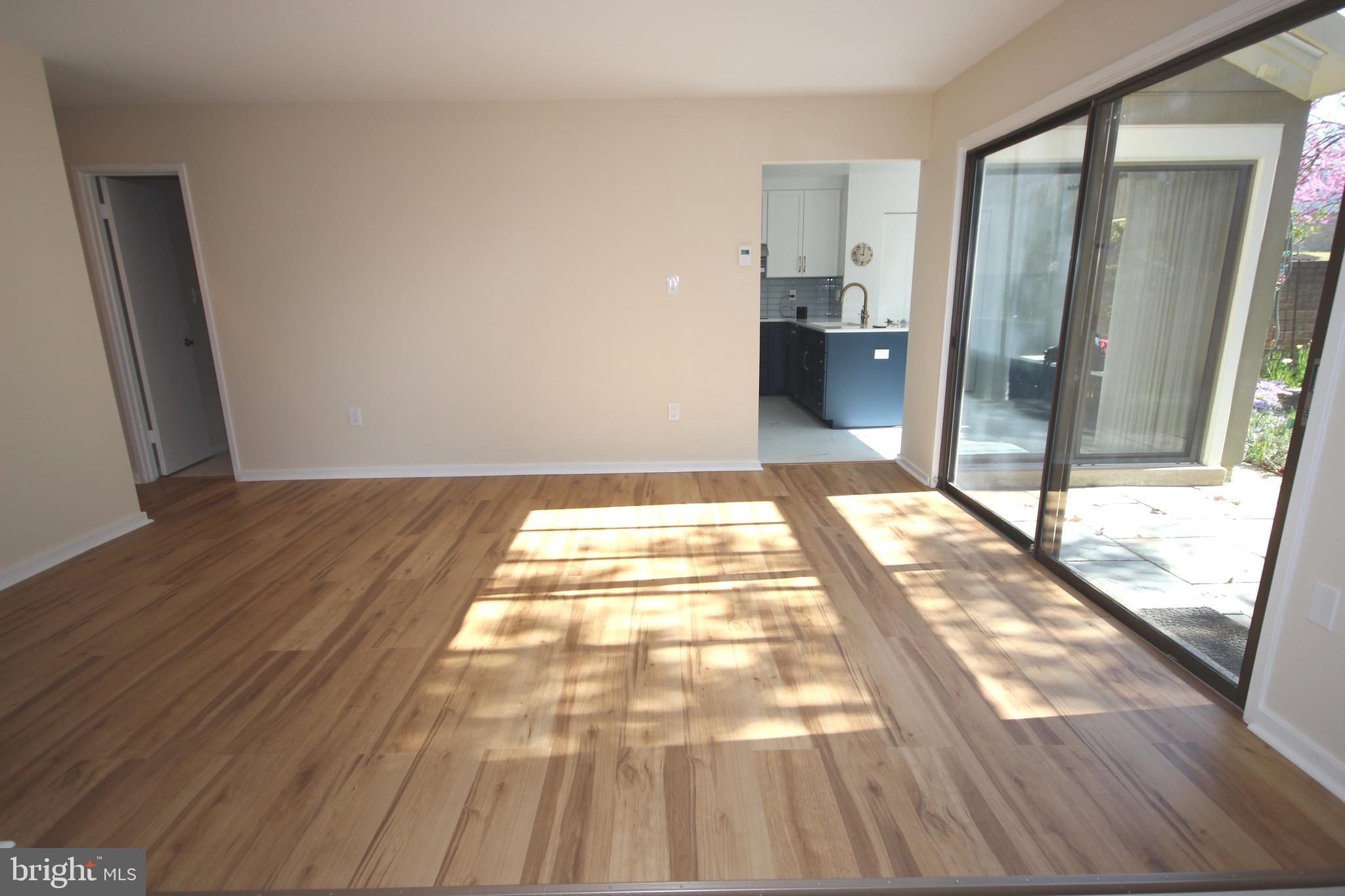 COURTS OF WHETSTONE - Residential