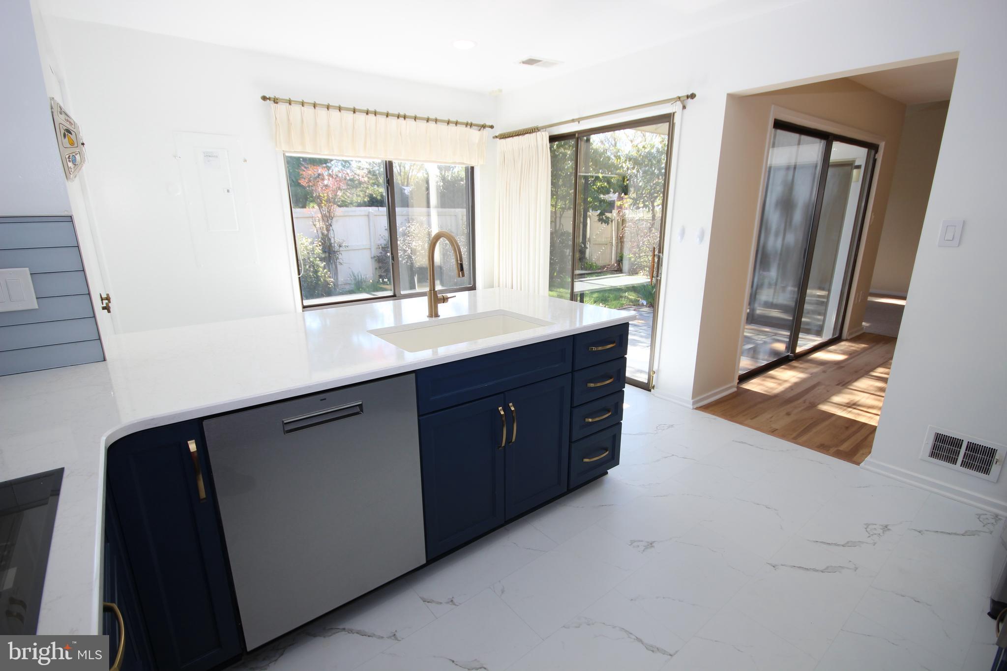 COURTS OF WHETSTONE - Residential