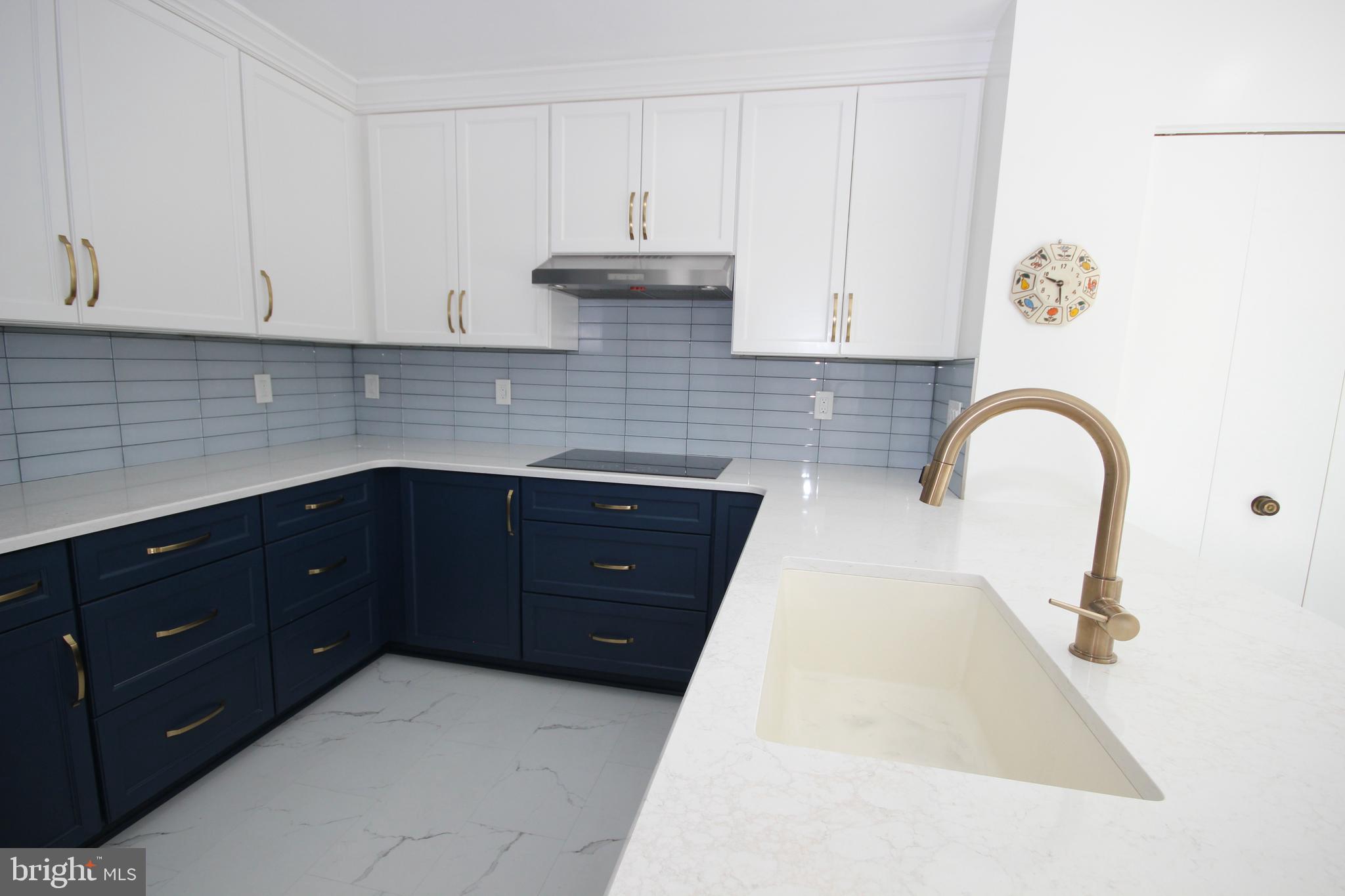 COURTS OF WHETSTONE - Residential