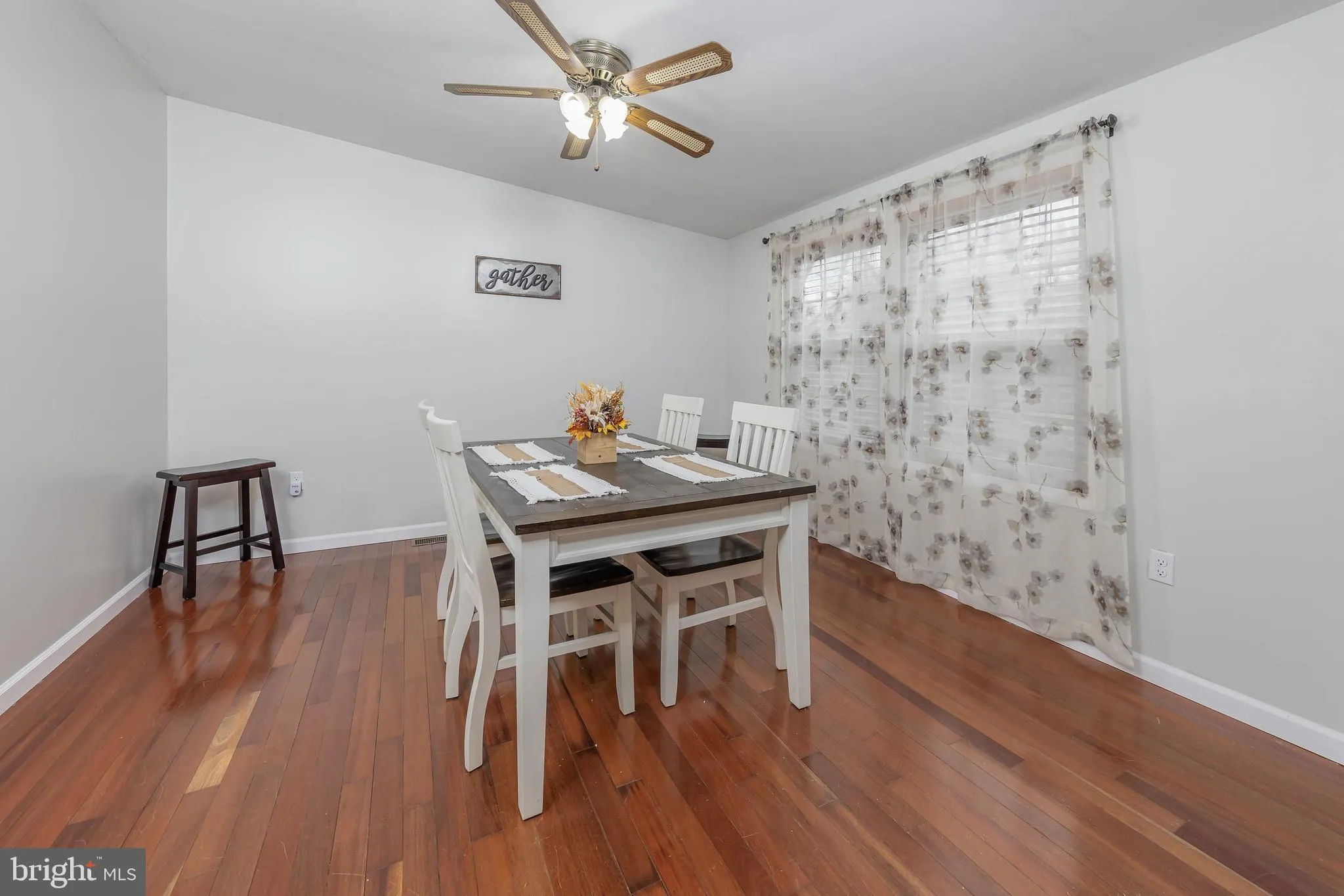 Glassboro, New Jersey 08028, United States, 4 Bedrooms Bedrooms, ,2 BathroomsBathrooms,Residential,Pending,6984