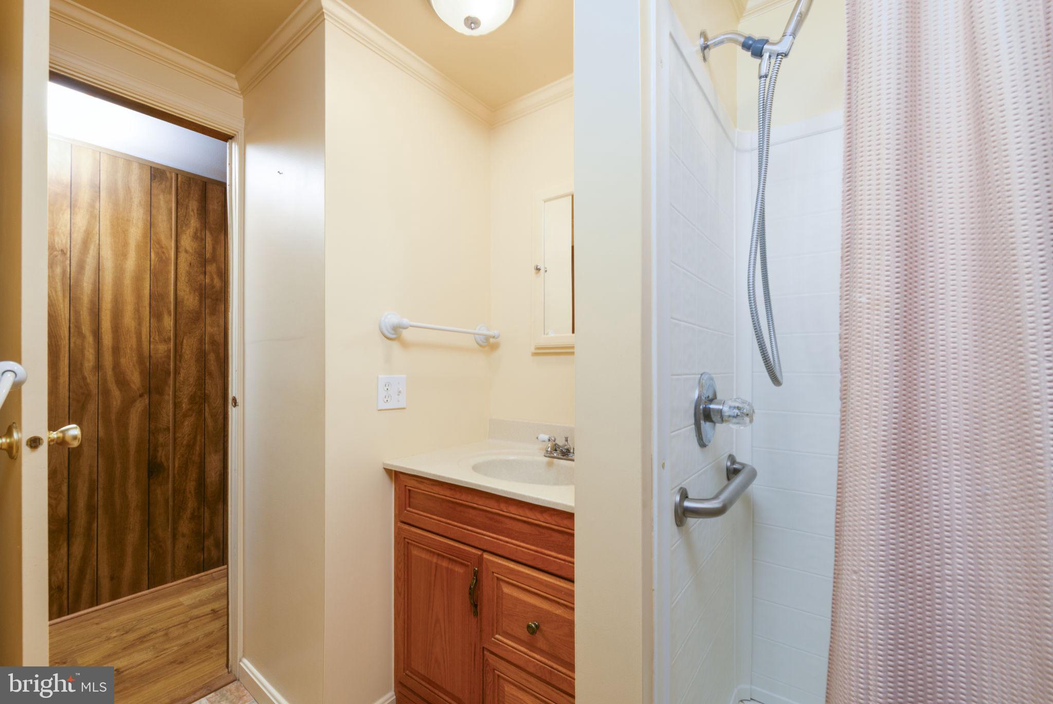 COLONIAL EAST MHP - Residential
