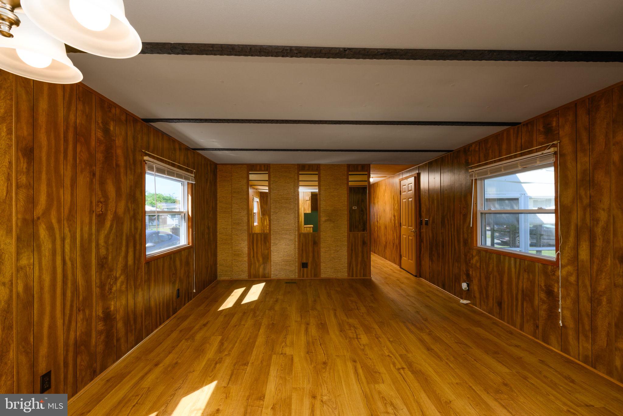 COLONIAL EAST MHP - Residential