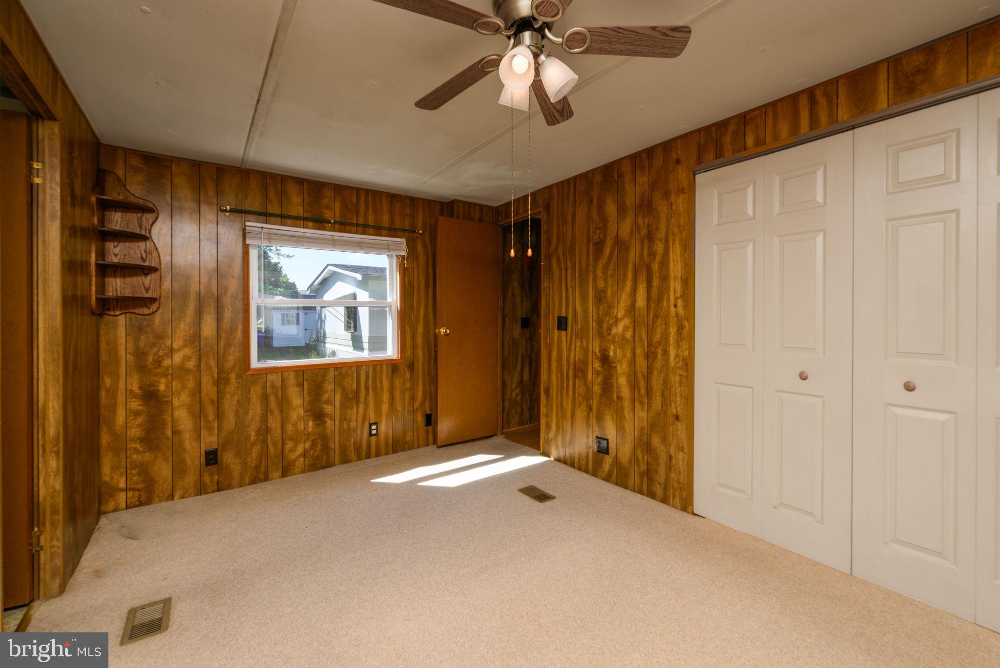 COLONIAL EAST MHP - Residential