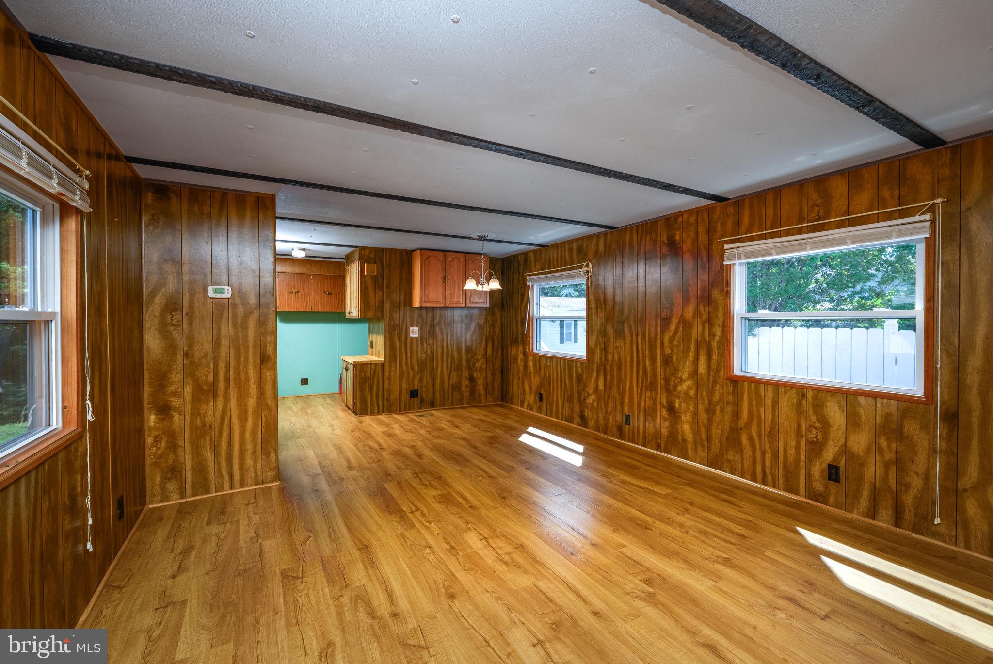 COLONIAL EAST MHP - Residential