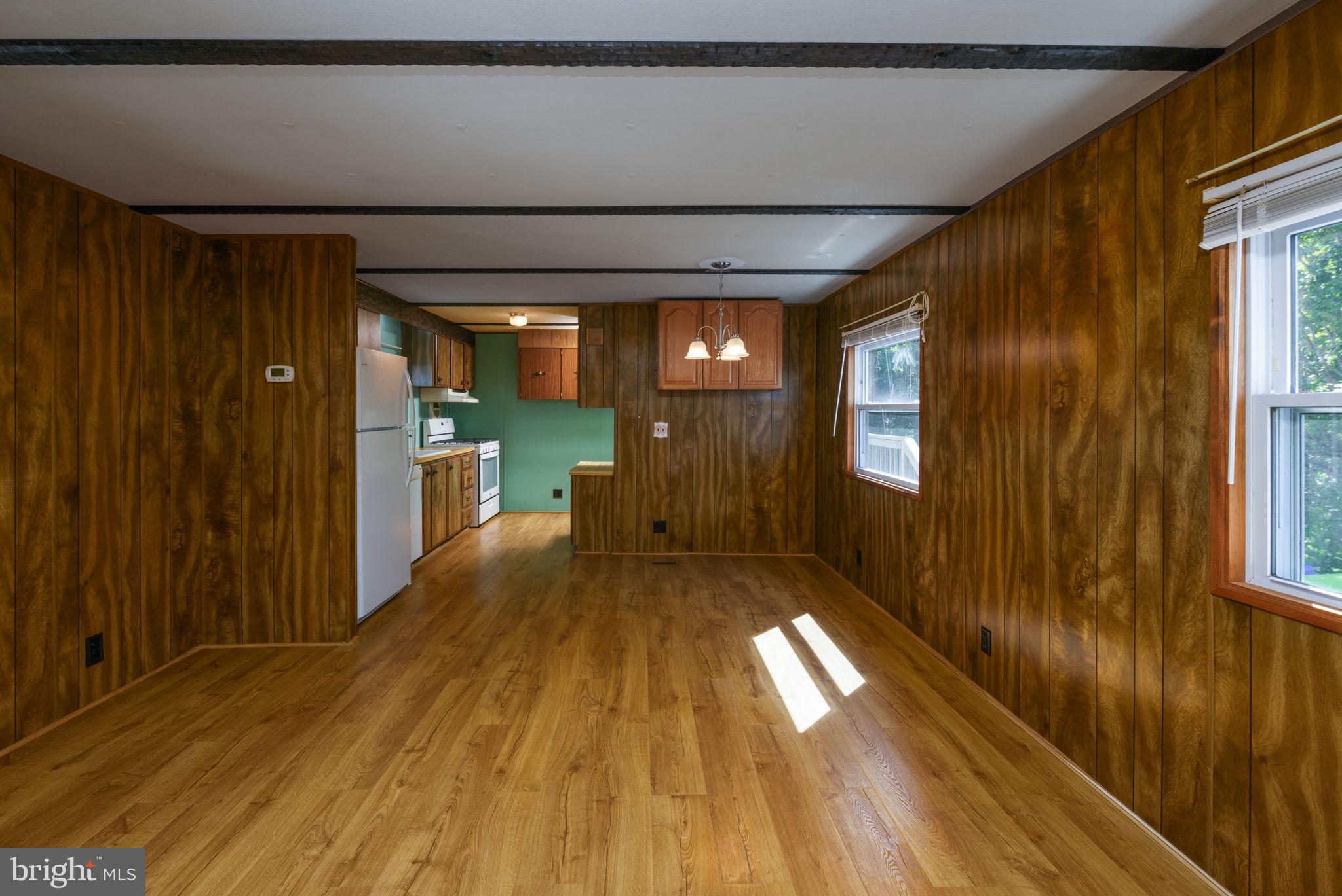 COLONIAL EAST MHP - Residential