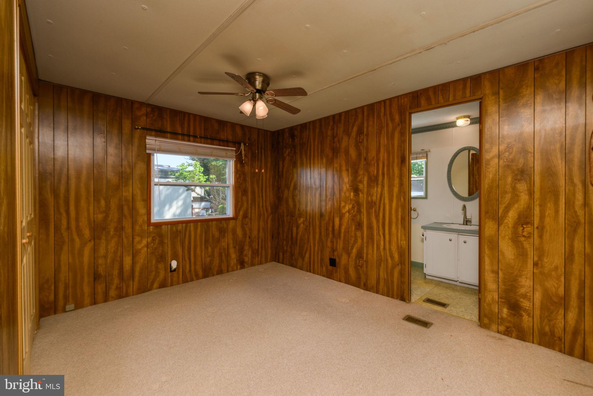 COLONIAL EAST MHP - Residential