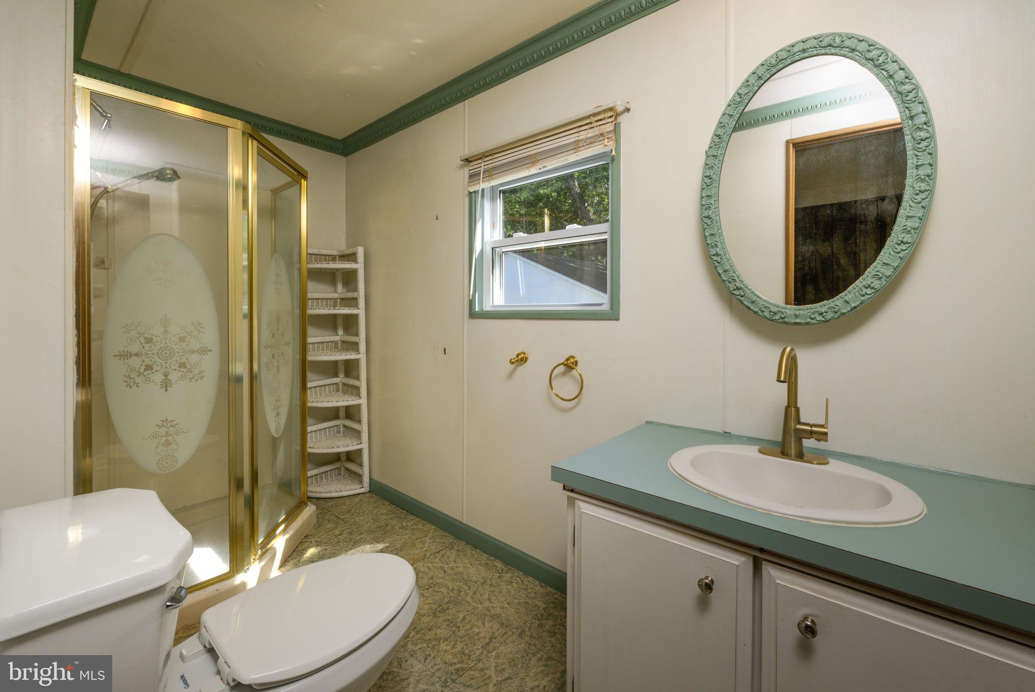COLONIAL EAST MHP - Residential